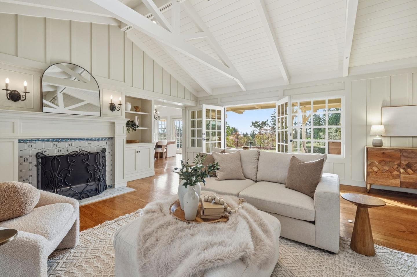 Setting the Tone: How Staging Creates Momentum Early in the Year