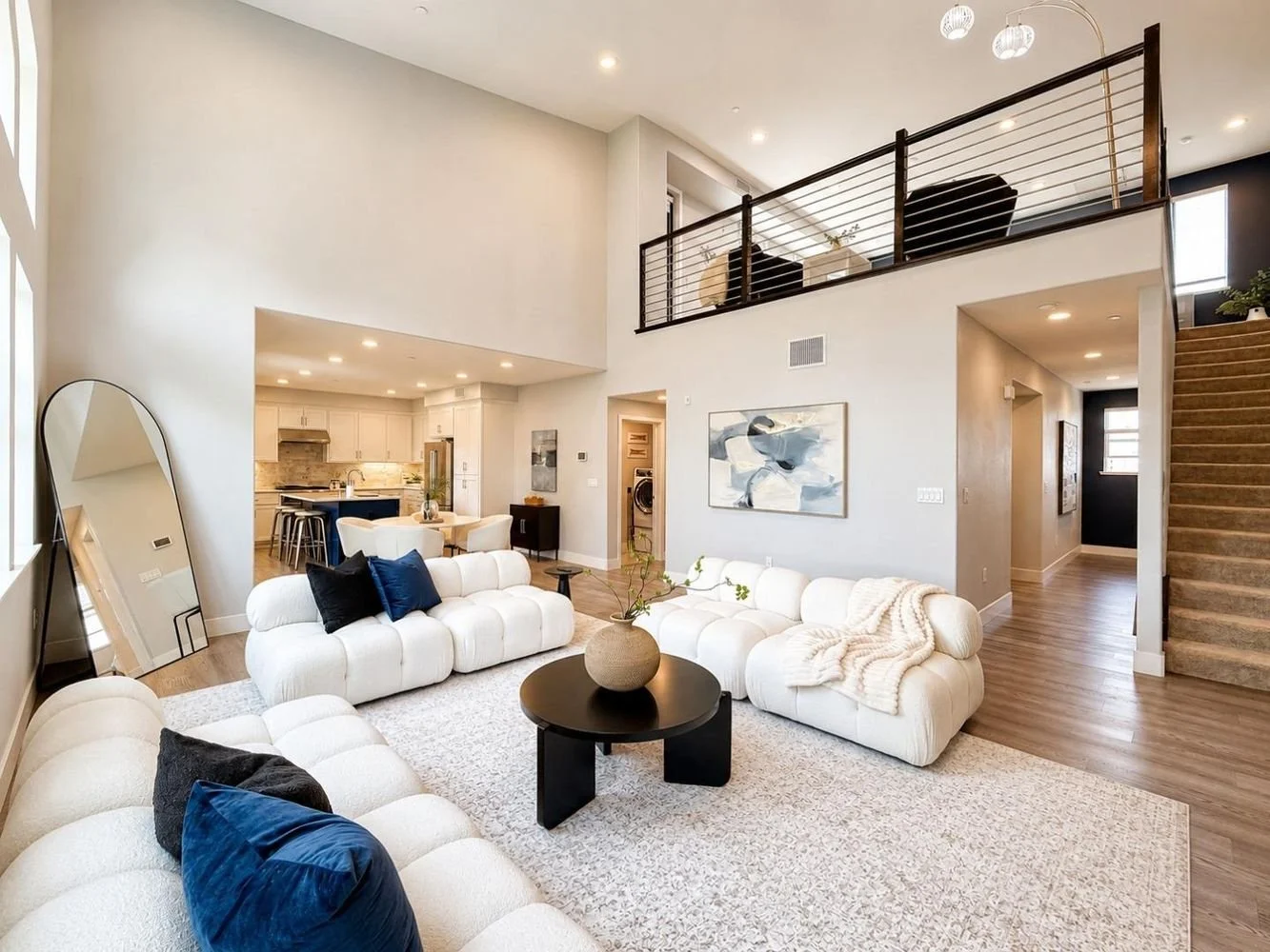 Why Empty Homes Often Feel Smaller