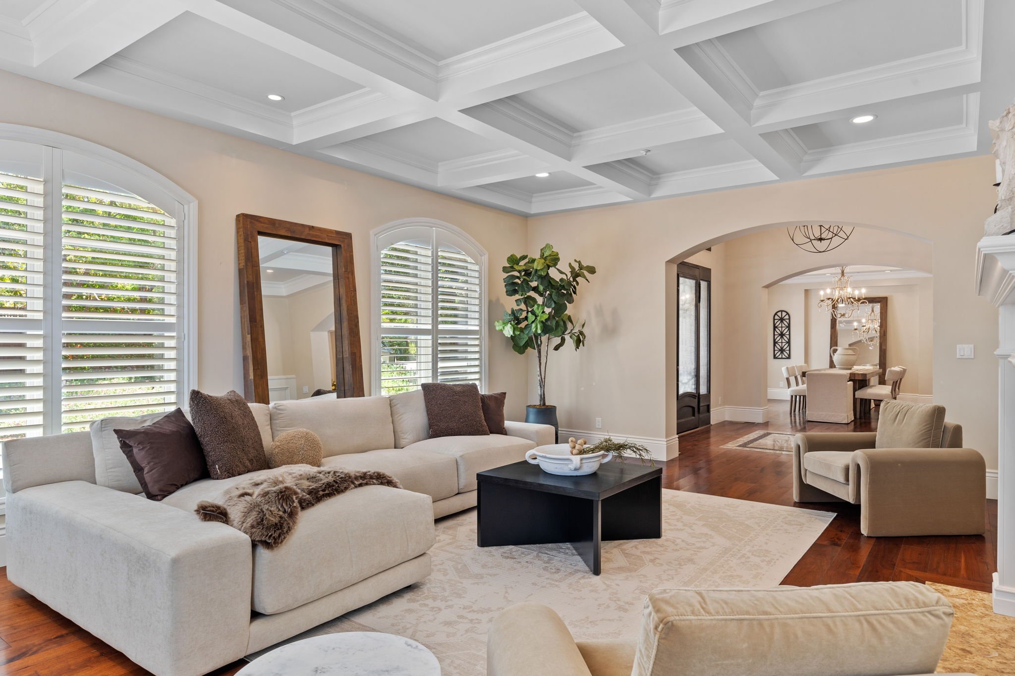 5-web-or-mls-So Gold Photo-5.jpg