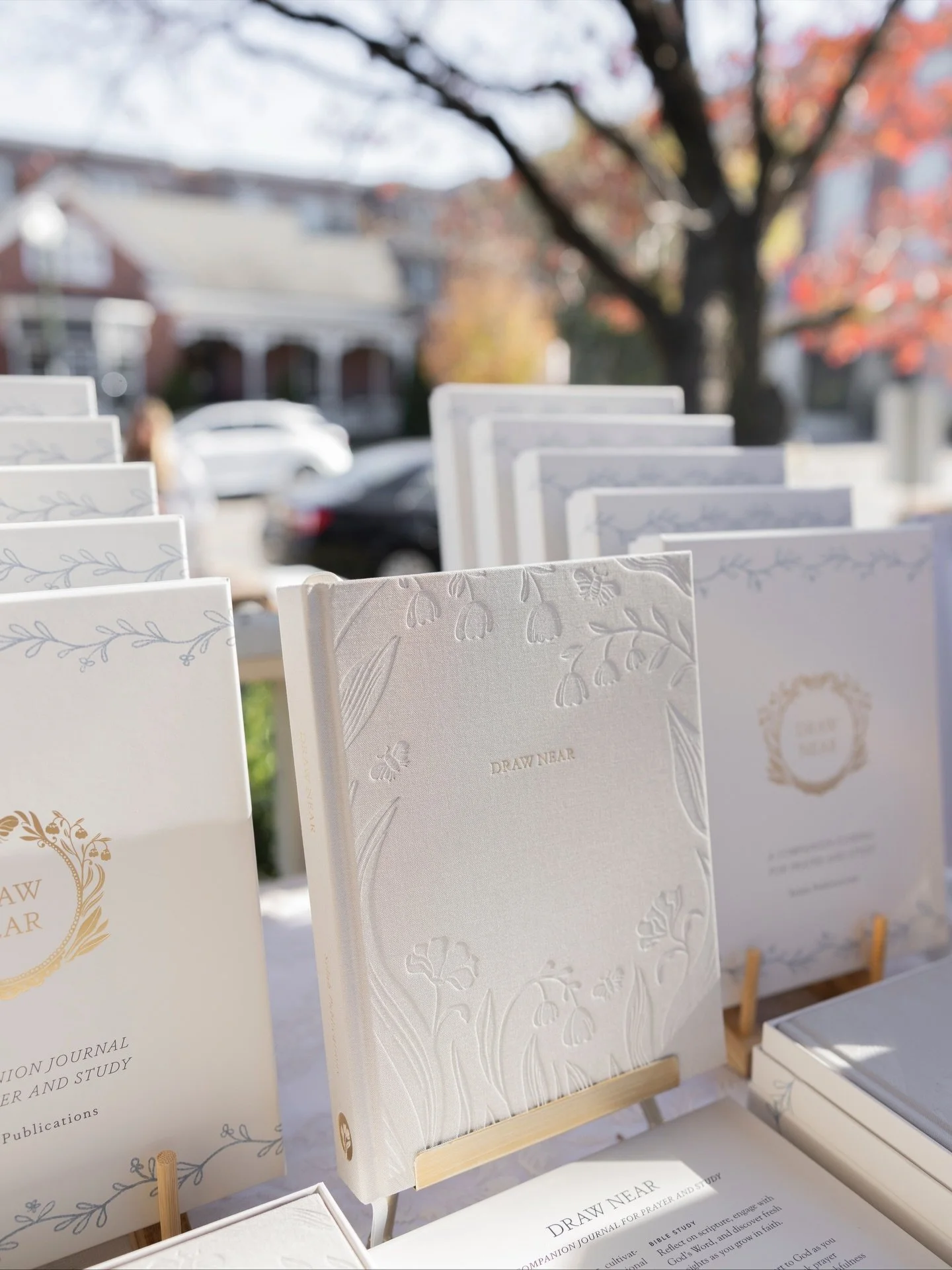 Talk about a CLIENT WIN. @selahpublications officially had a brick and mortar in the dreamiest place: downtown Franklin, TN. Many of you know that Kate and I have been working together for quite awhile now, and I couldn&rsquo;t be more proud of this 