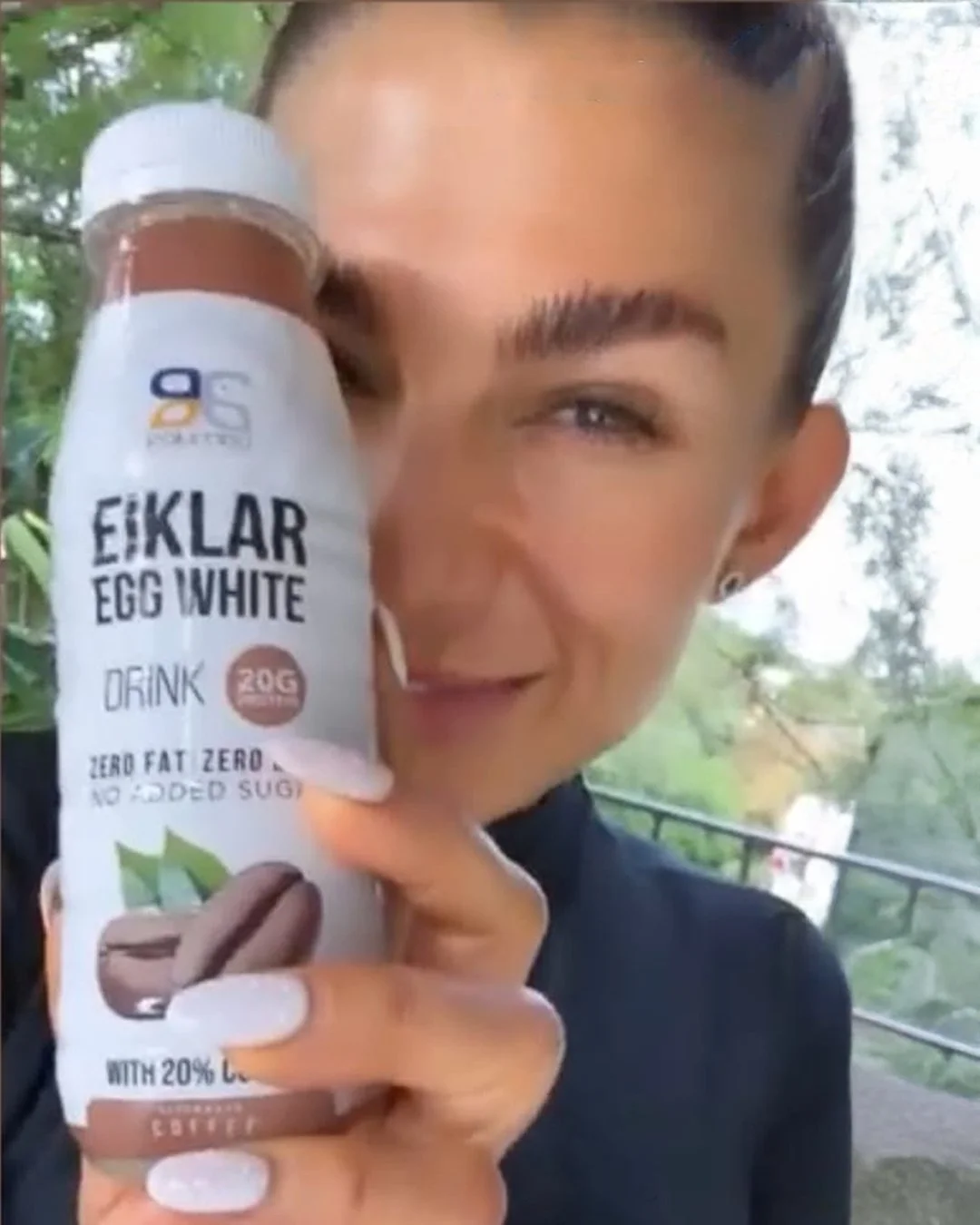 PGS Eiklar Protein Drink Coffe_woman_user_.jpg