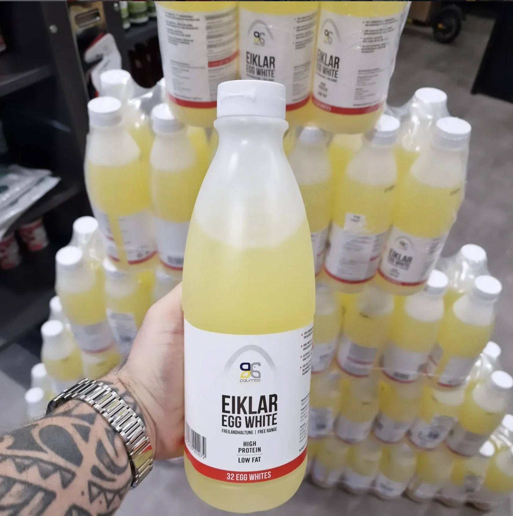 PGS_Eiklar Egg White 2023 _Userholding_.jpg