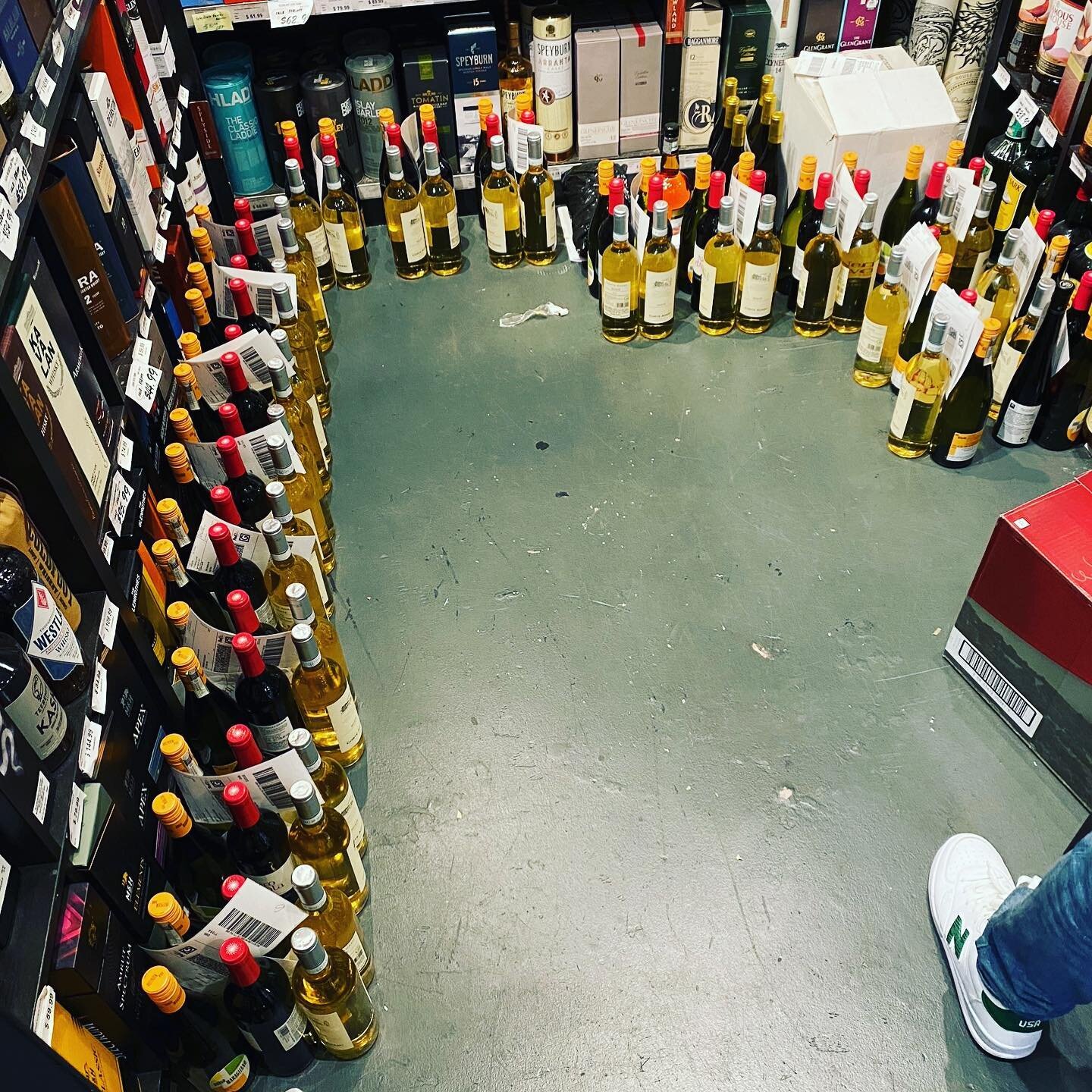 That&rsquo;s a lot of wine that&rsquo;s ready to ship! #savethegrape 

#wine #wines #italy #garganega #winetime #wineoclock #winetasting #winetastings #winetasting🍷 #vino #gvino
