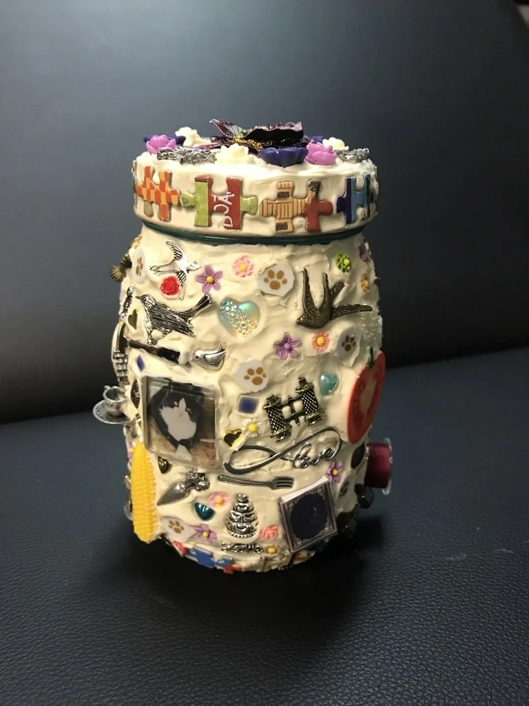 Sweet Brenda Memories
memory vessel
(spoken for)