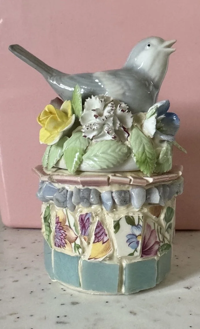 Gray Bird
sugar bowl