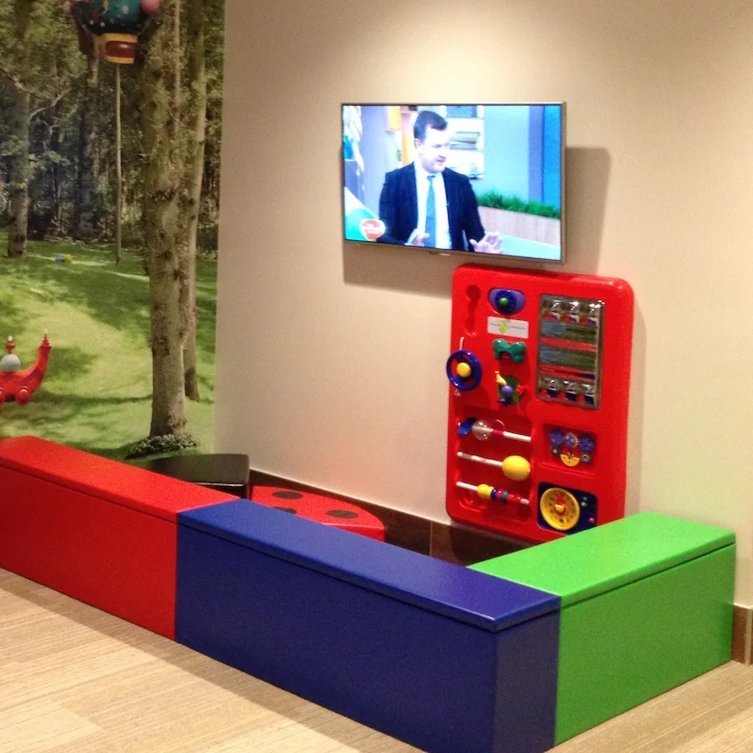 How to create a waiting room play area that is safe, tidy and durable