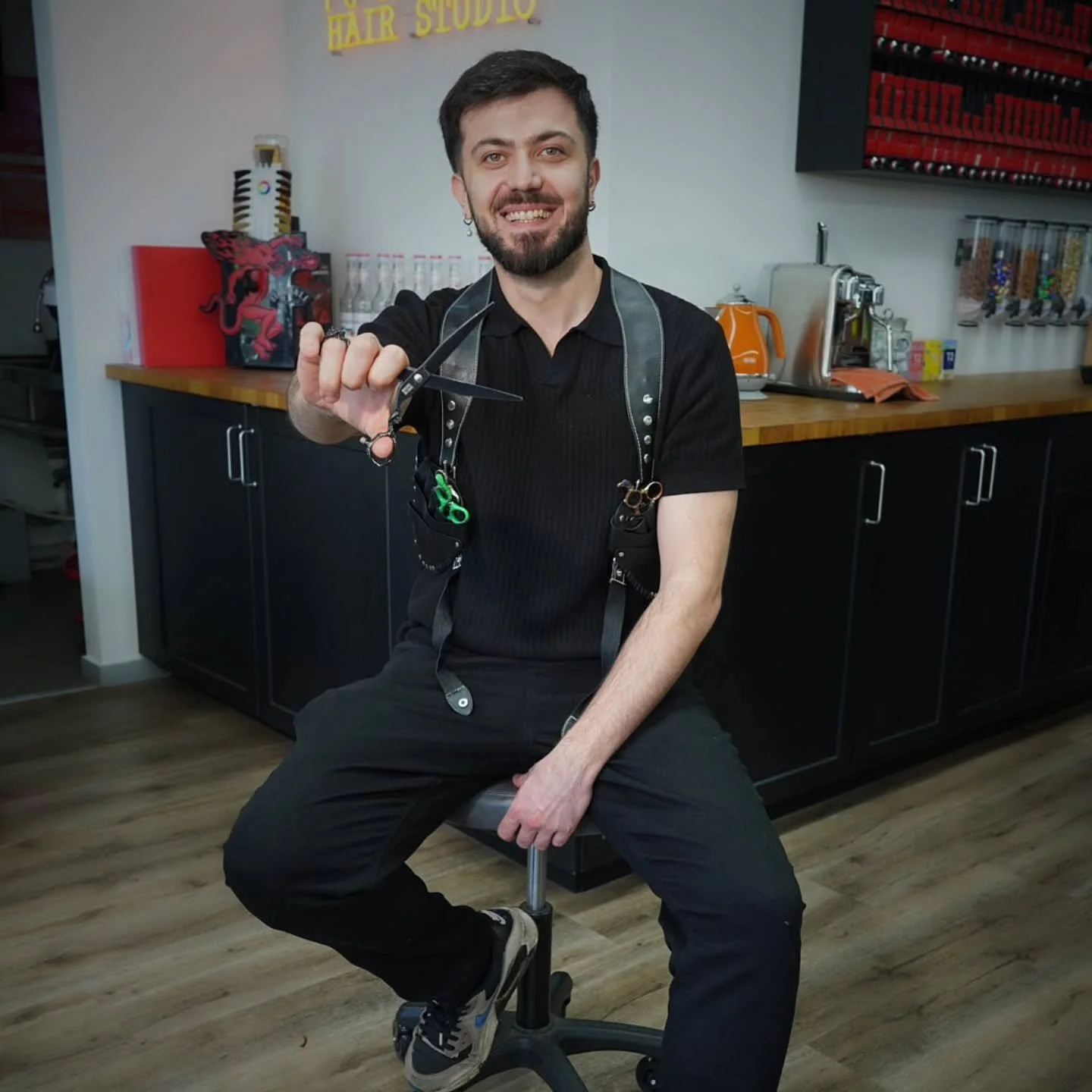 Meet the New Frenchy!

The old one was too boring&hellip; 😂

We&rsquo;re thrilled to welcome Koray.
French-Turkish hairstylist with over 10 years&rsquo; experience under his belt.

He is an all-rounder, Koray has you covered for cuts, colours and ev