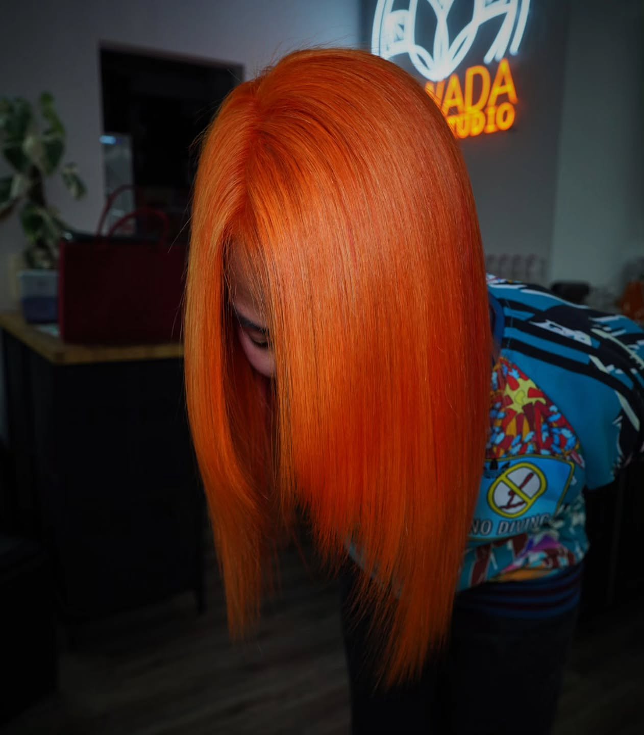 Roja 💥

Using @schwarzkopfproanz Blondme, Fiberplex, Crea-Bold @shiseidopro_australia Sublimic
 
@oneshothairawards #oneshothairawards #btconeshot2026_reds