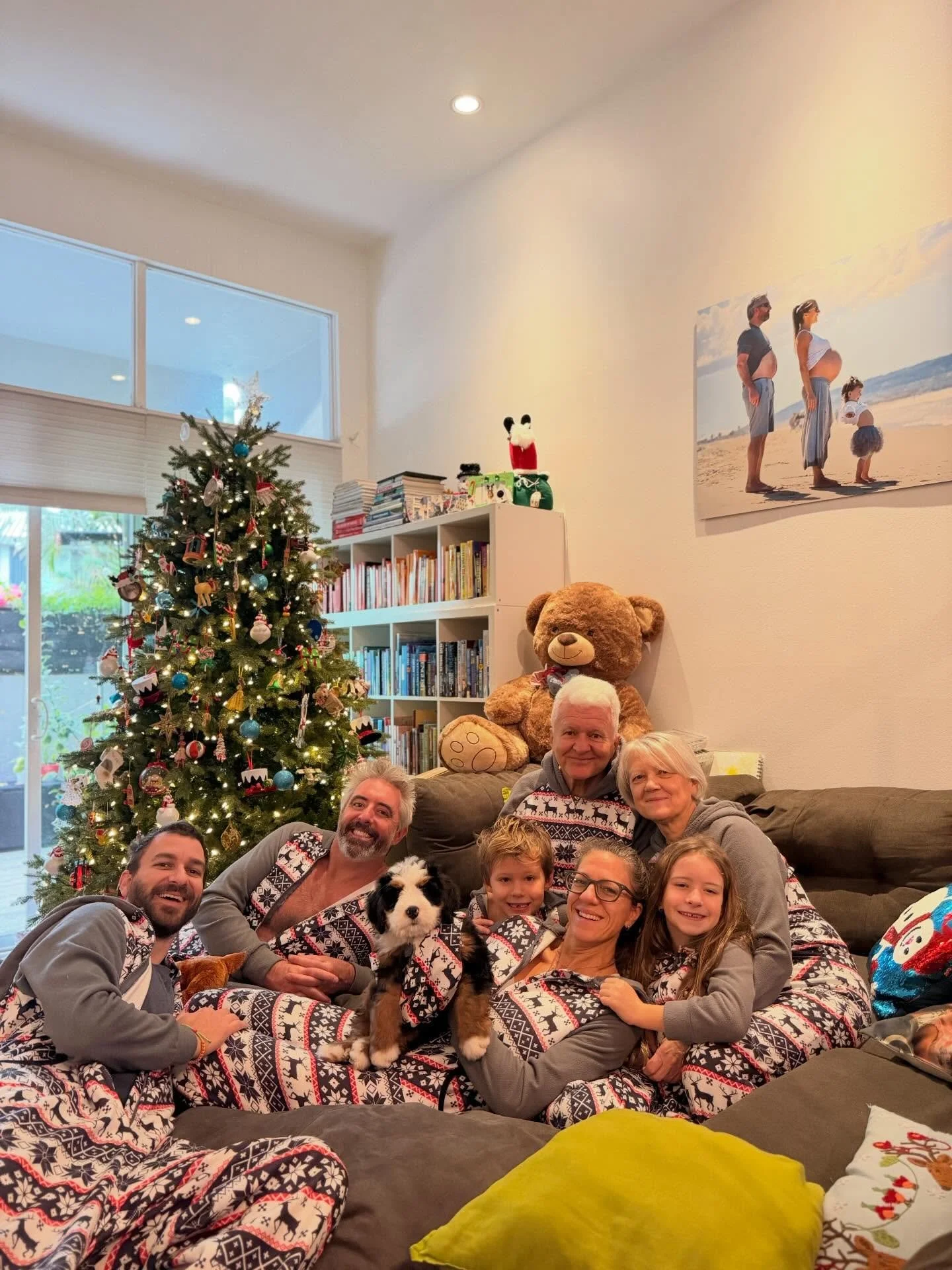 Merry Christmas to you all&hellip;

May your holidays be filled with health and love and laughter

😘😘😘

#merrychristmas❤️ #family #presents #favoritetimeofyear