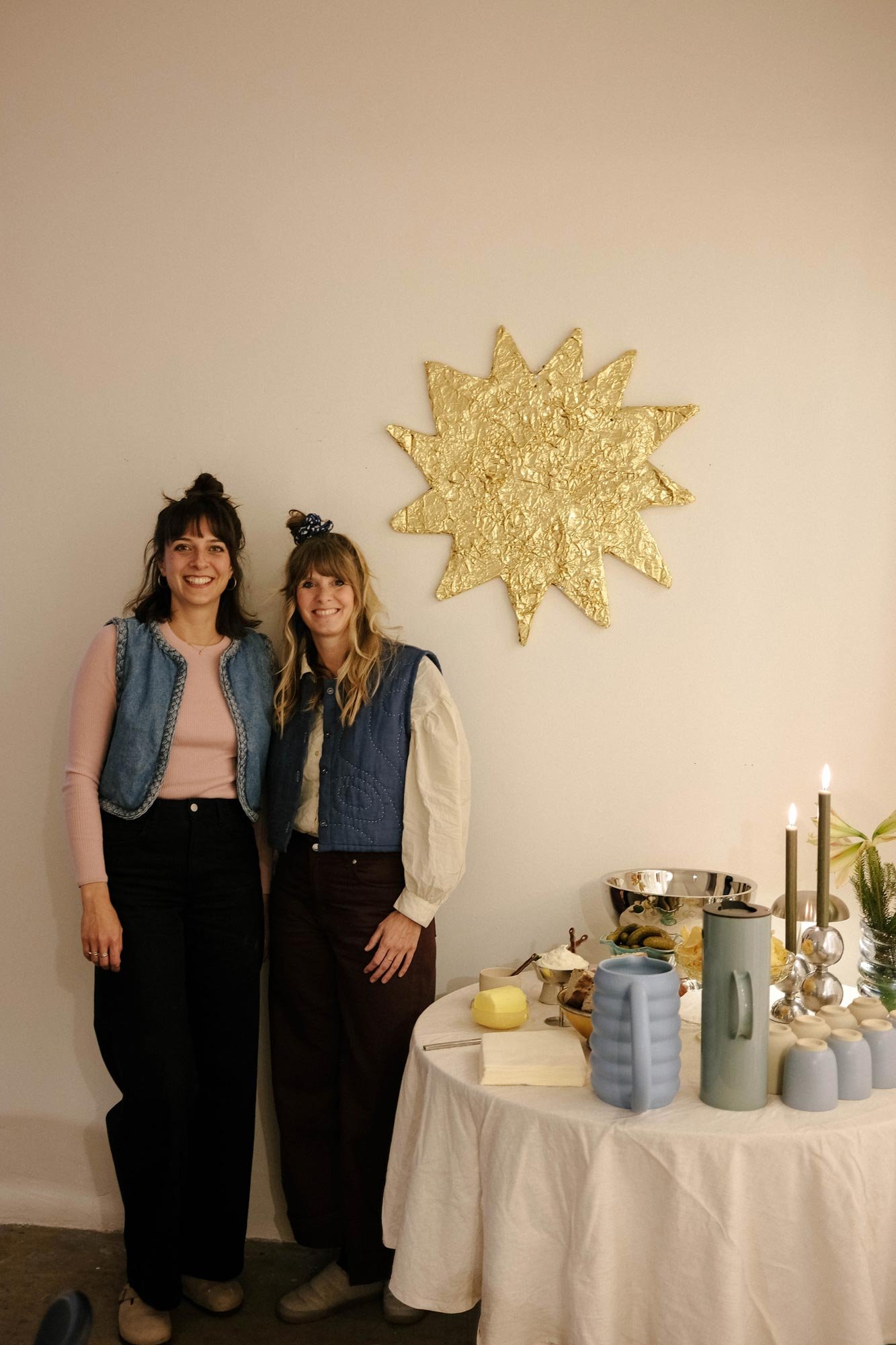 Caroline Rubik ist eine freiberufliche Art Direktorin und Brand Designerin aus Köln. Ihr Fokus liegt auf Branding und Packaging Design in den verschiedensten Bereichen wie Beauty, Lifestyle, Interior, Food und Healthcare.
