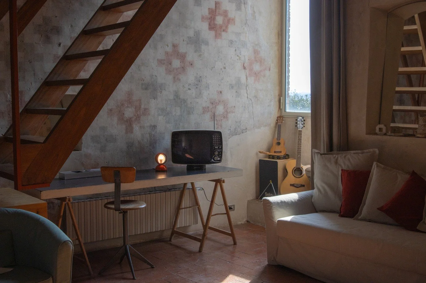 As Florence prepares to welcome the international dance community for @danzainfiera at Fortezza da Basso (February 20&ndash;22), the city moves to a creative rhythm.⁠
⁠
One of the world&rsquo;s largest events dedicated to dance brings together dancer