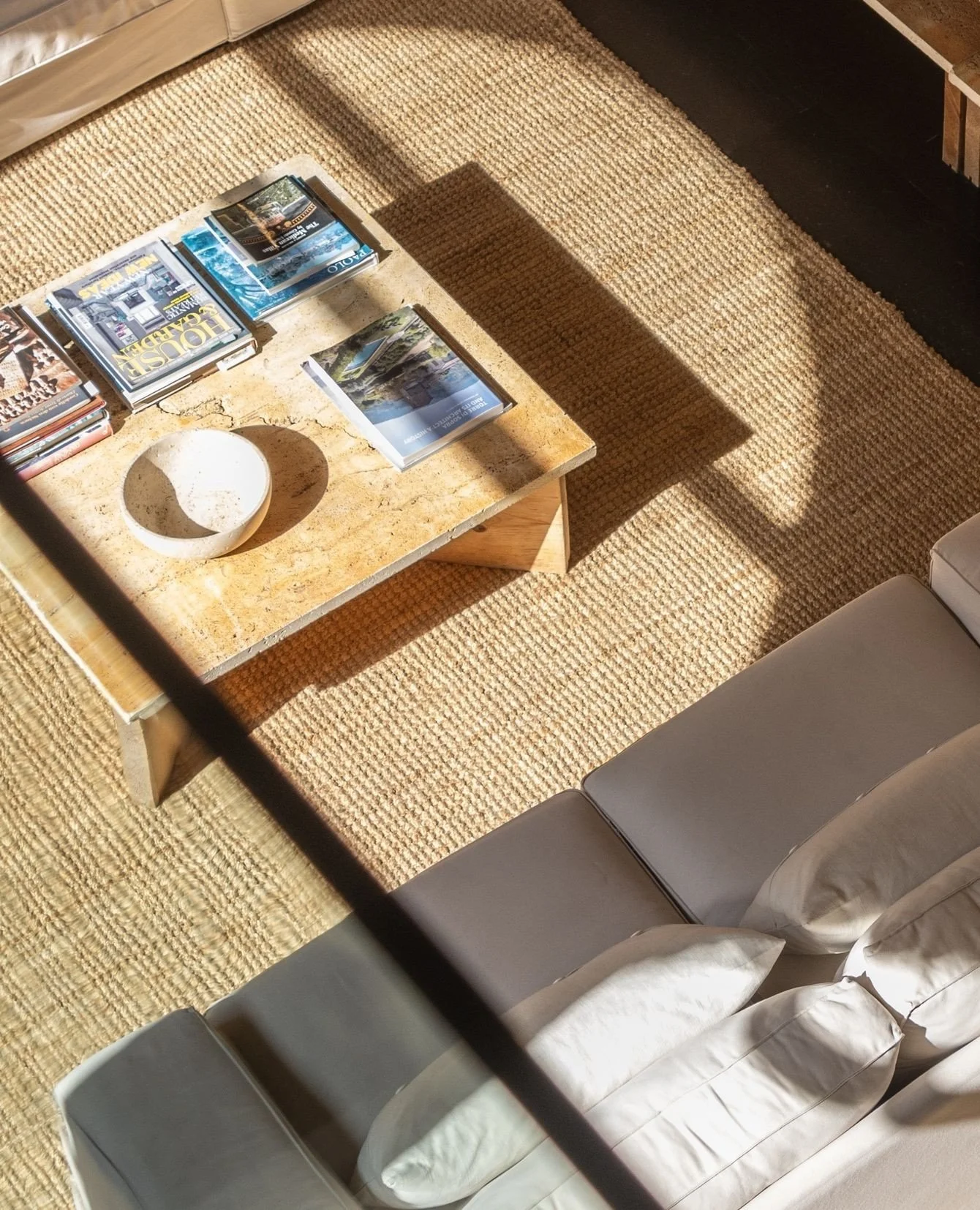 Sunlight finds its way into the living room at Torre di Sopra. ⁠
⁠
By late morning, the stone walls begin to glow, and the space fills with that unmistakable Tuscan light: warm, quiet, and inviting you to slow down for a while.⁠
⁠
A place for long co