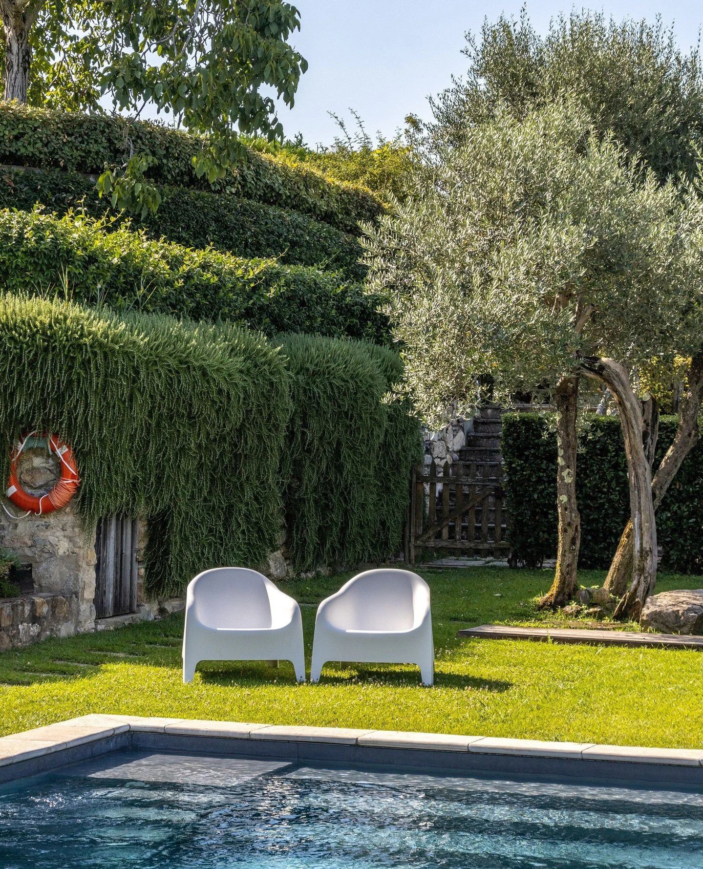 The pool is almost ready. ⁠
⁠
The days are warming, the water is waiting, and the first swims of the season are just around the corner.⁠
At Torre di Sopra, our salt water pool becomes the place where summer truly begins: slow, refreshing, and impossi