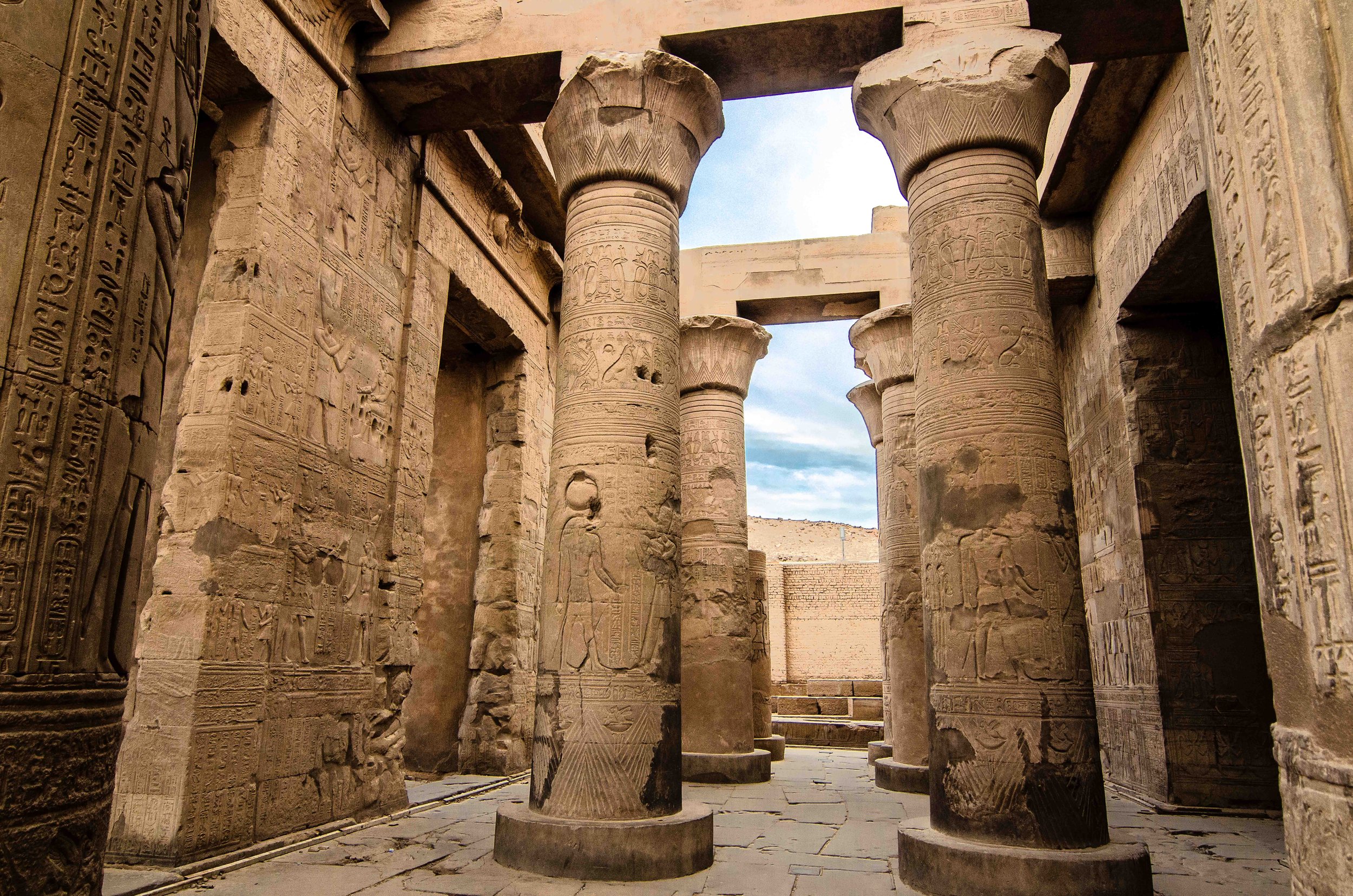 Hypostyle columns — vertical rhythm of the temple interior.
