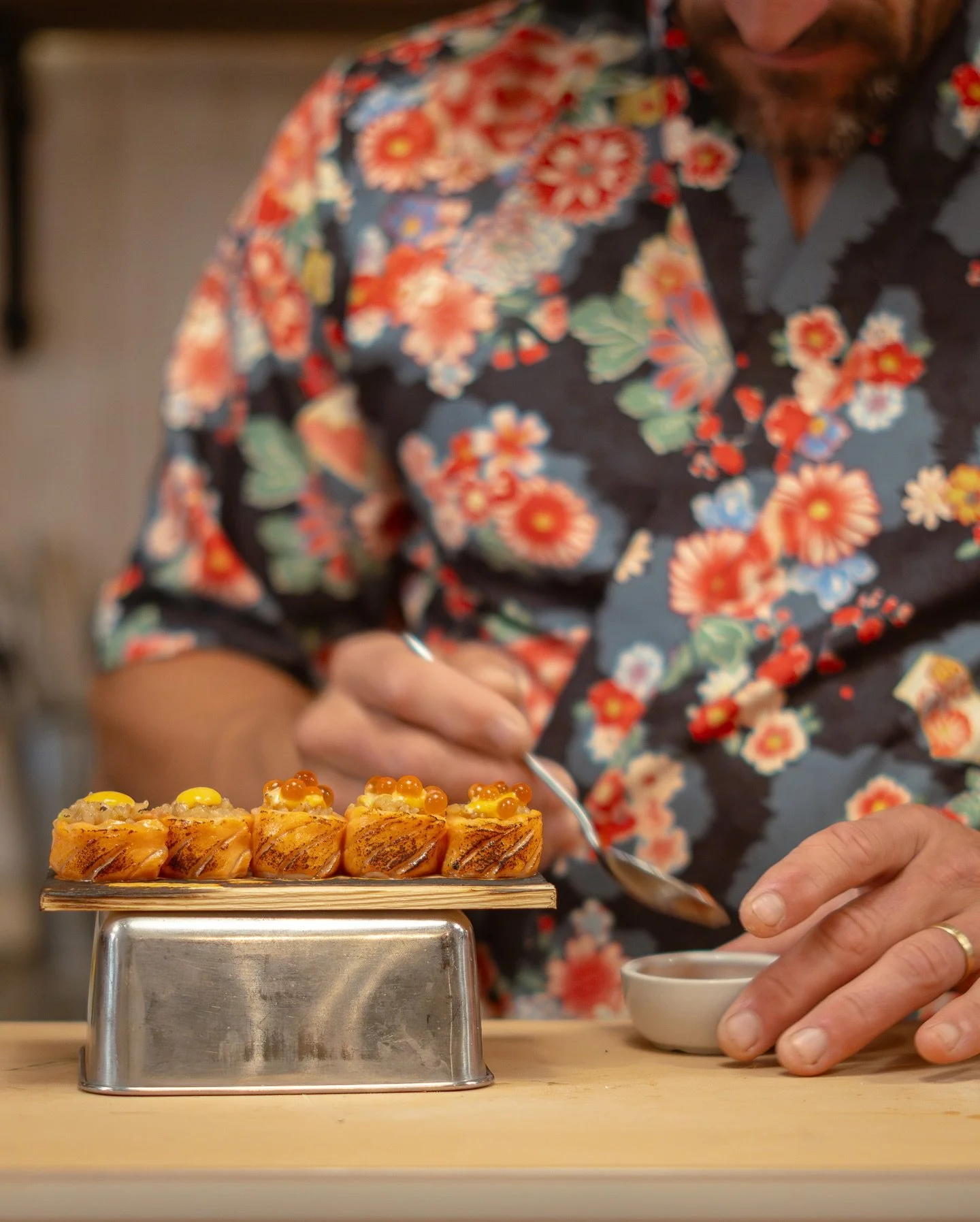 A night of focus, flavor, and connection.
Each course crafted with precision, every guest part of the story.
From the chefs behind the bar to the friends sharing a glass this is what we love most about our craft.
.
#OmakaseAtSLS #SpringLakeSeafood #J