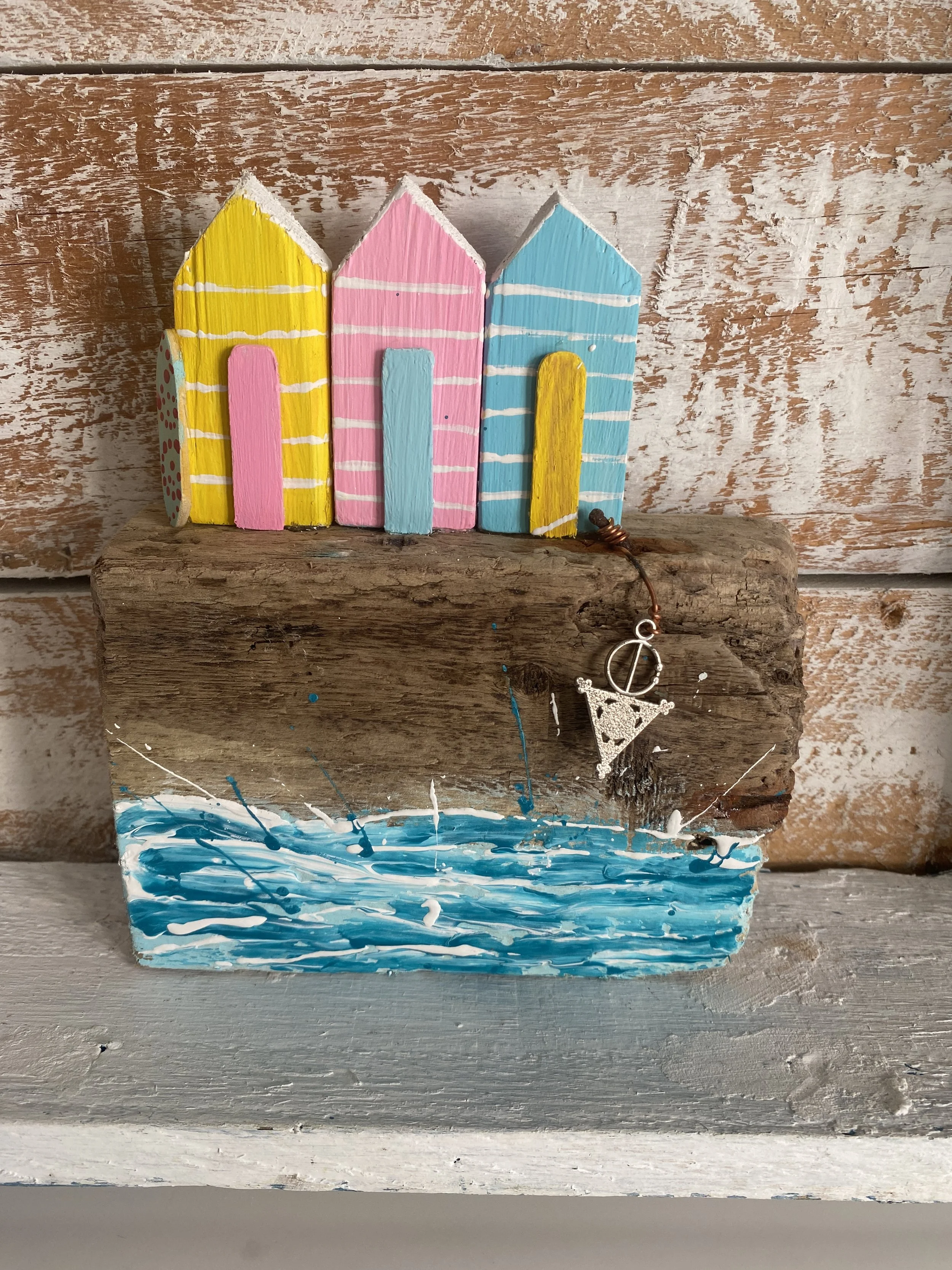 Miniature Beach Hut Driftwood Key Hook Sculpture