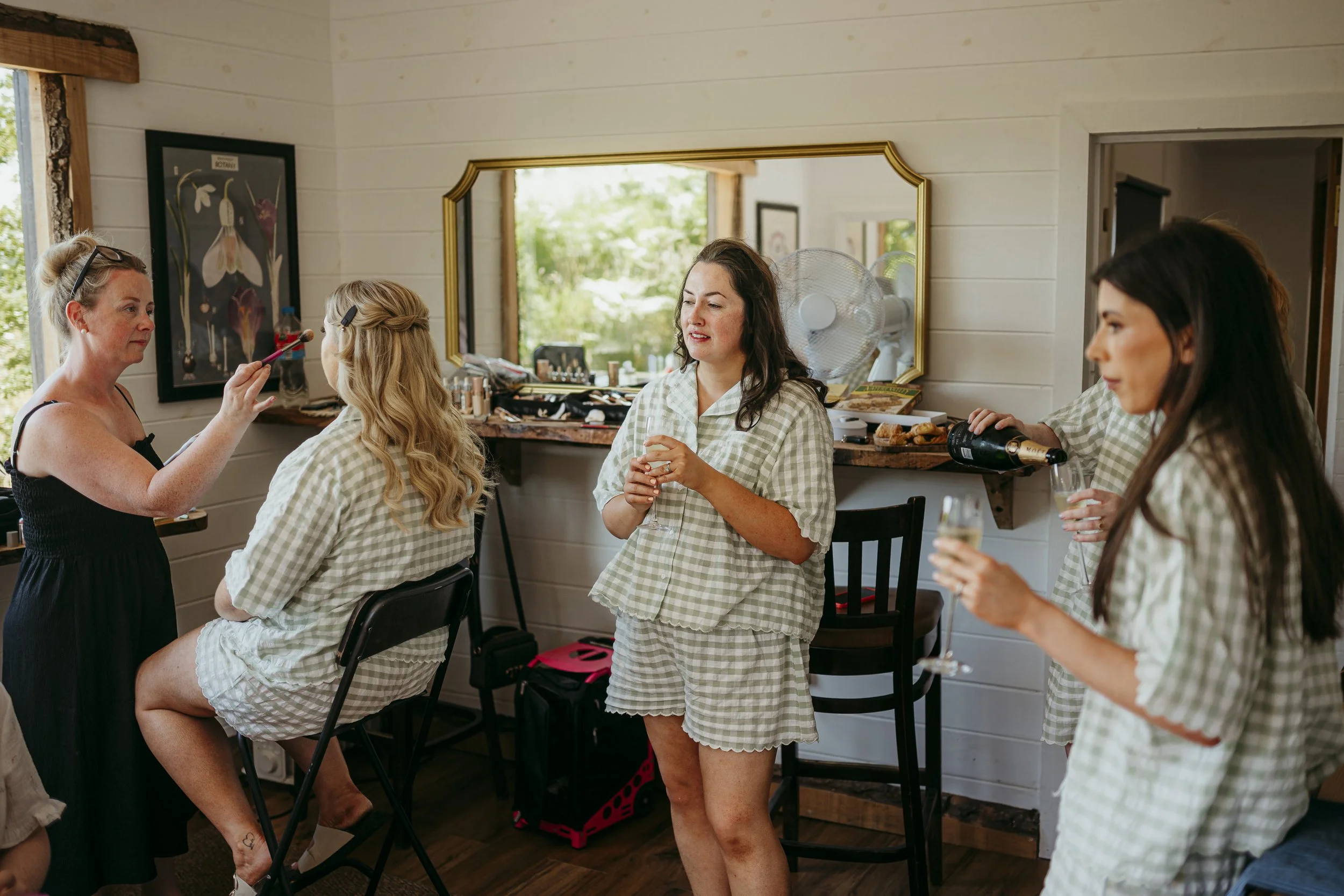 Bridal Prep Room (17).jpg
