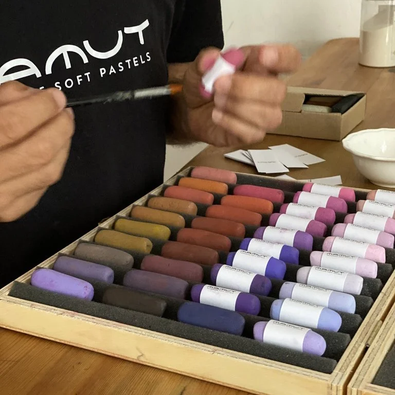 Mamut pastels set 07.jpg