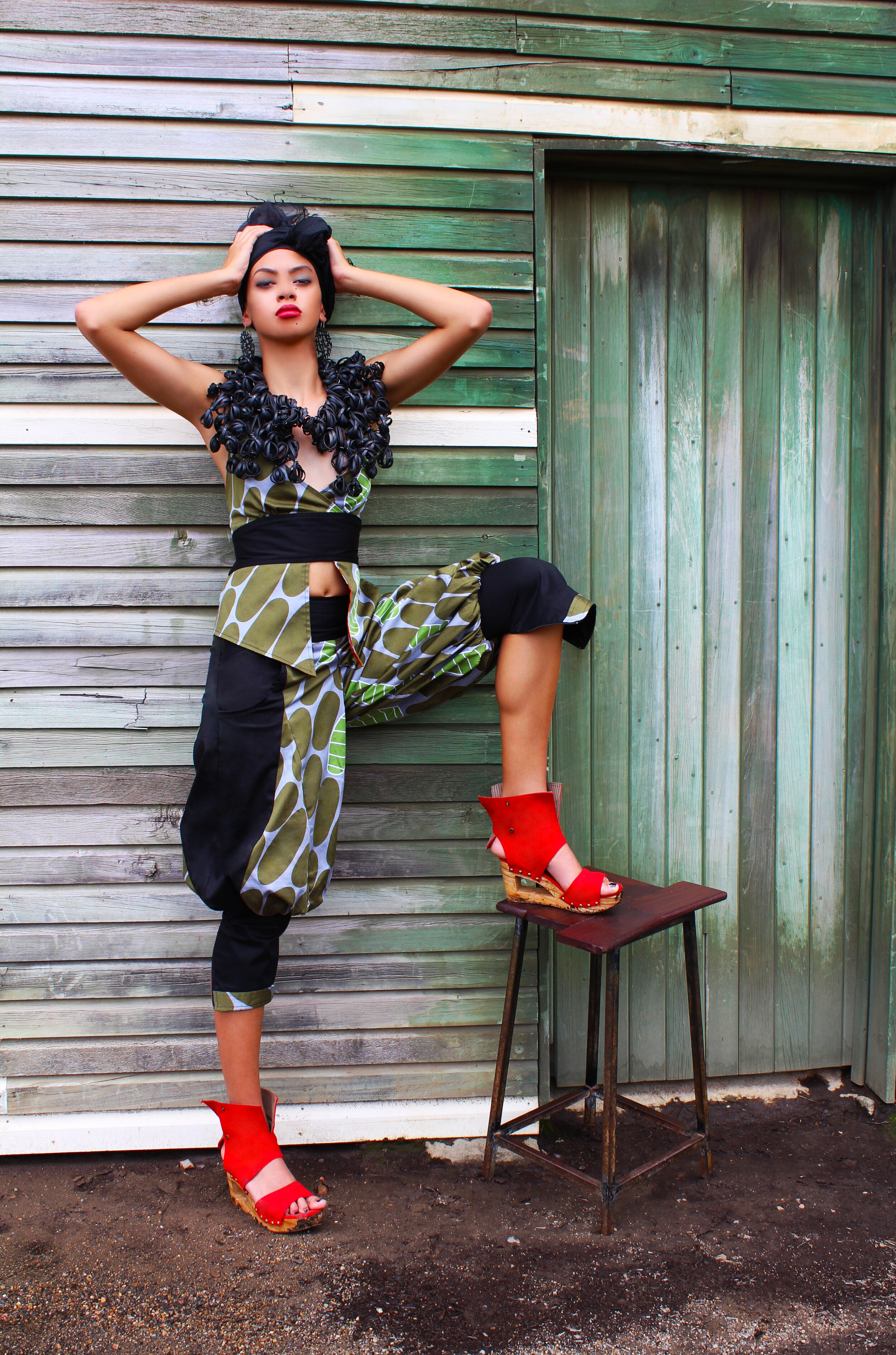 MAKANA GREEN MOULD STANDING.jpg