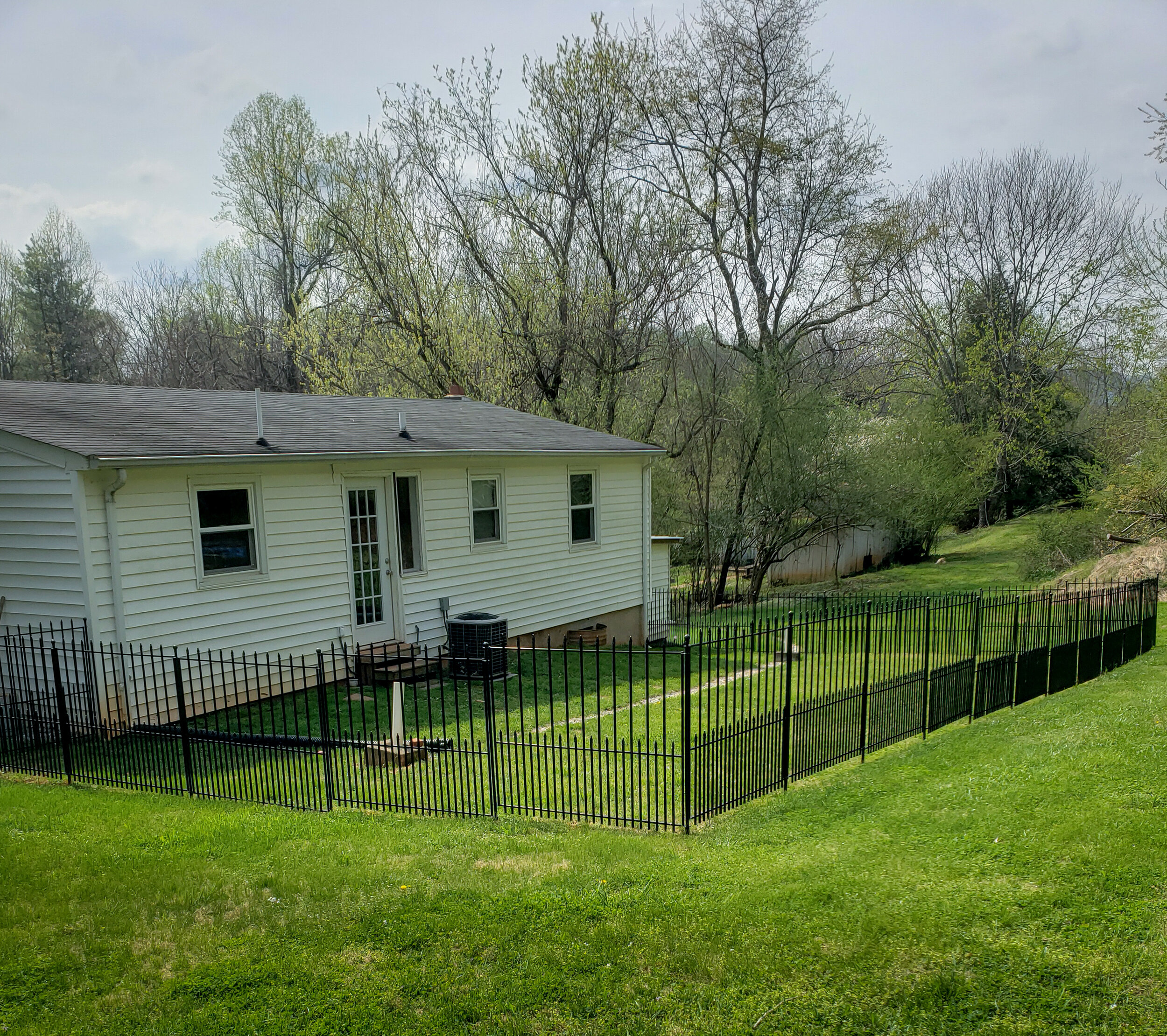 fence3.jpg