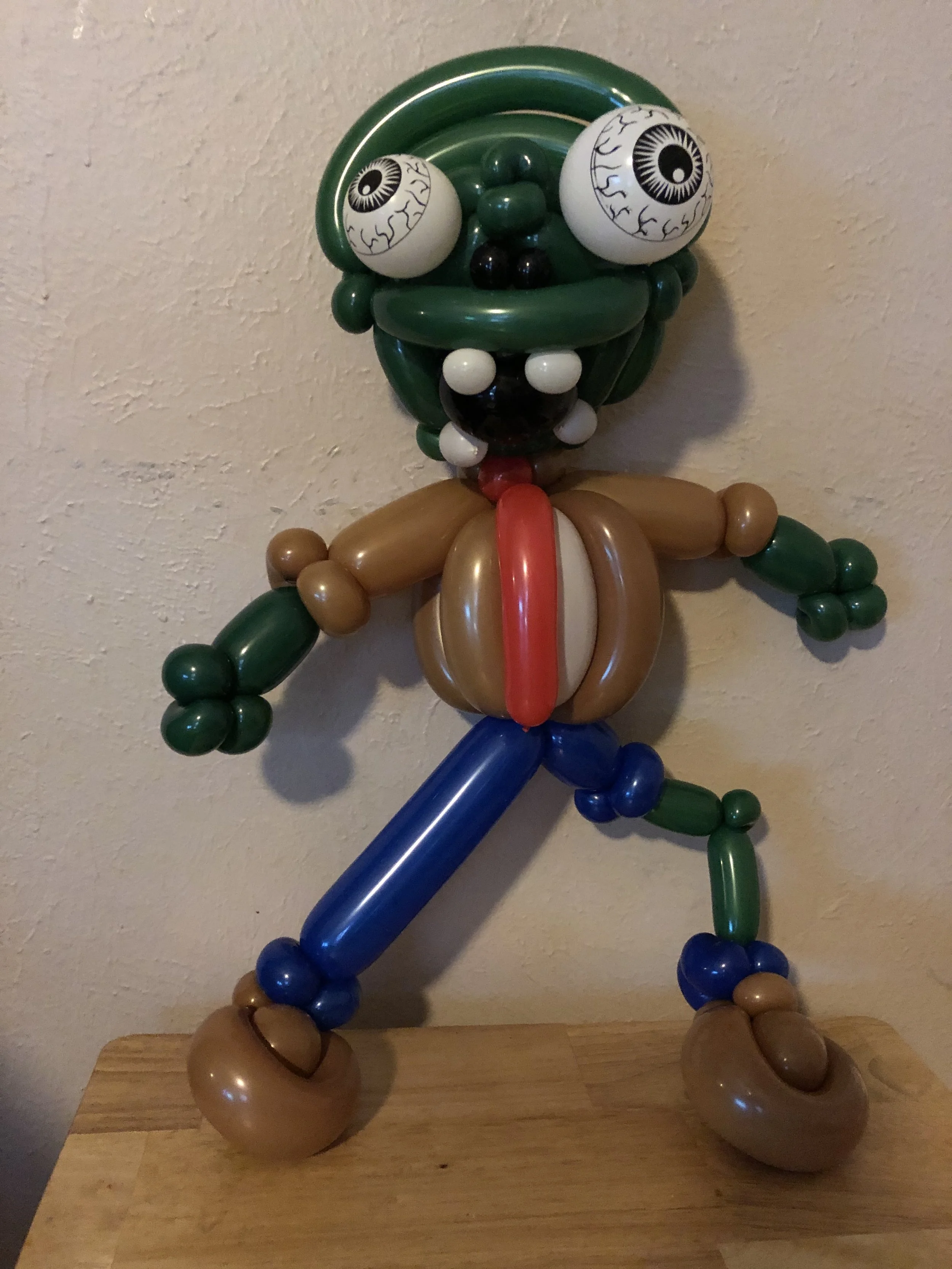 Zombie balloon sculpture
