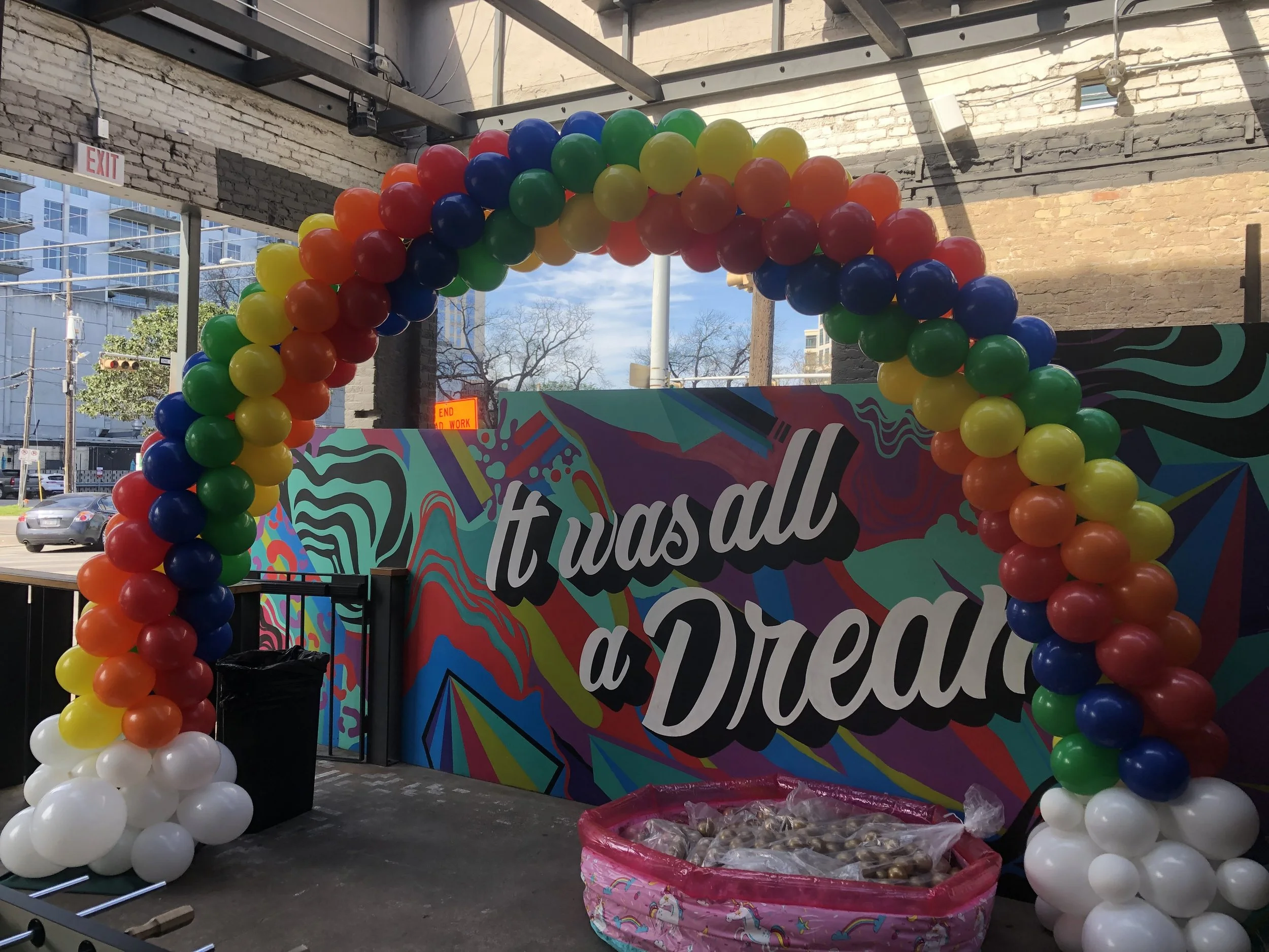 St Patricks balloon arch