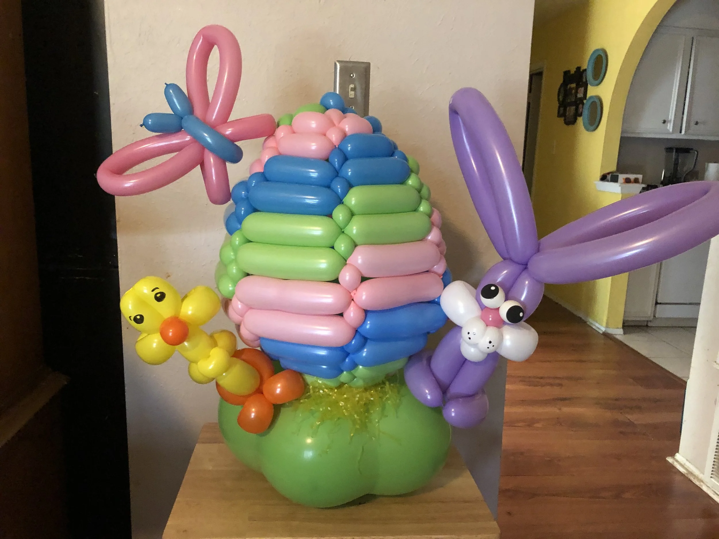 Balloon egg bunny chick