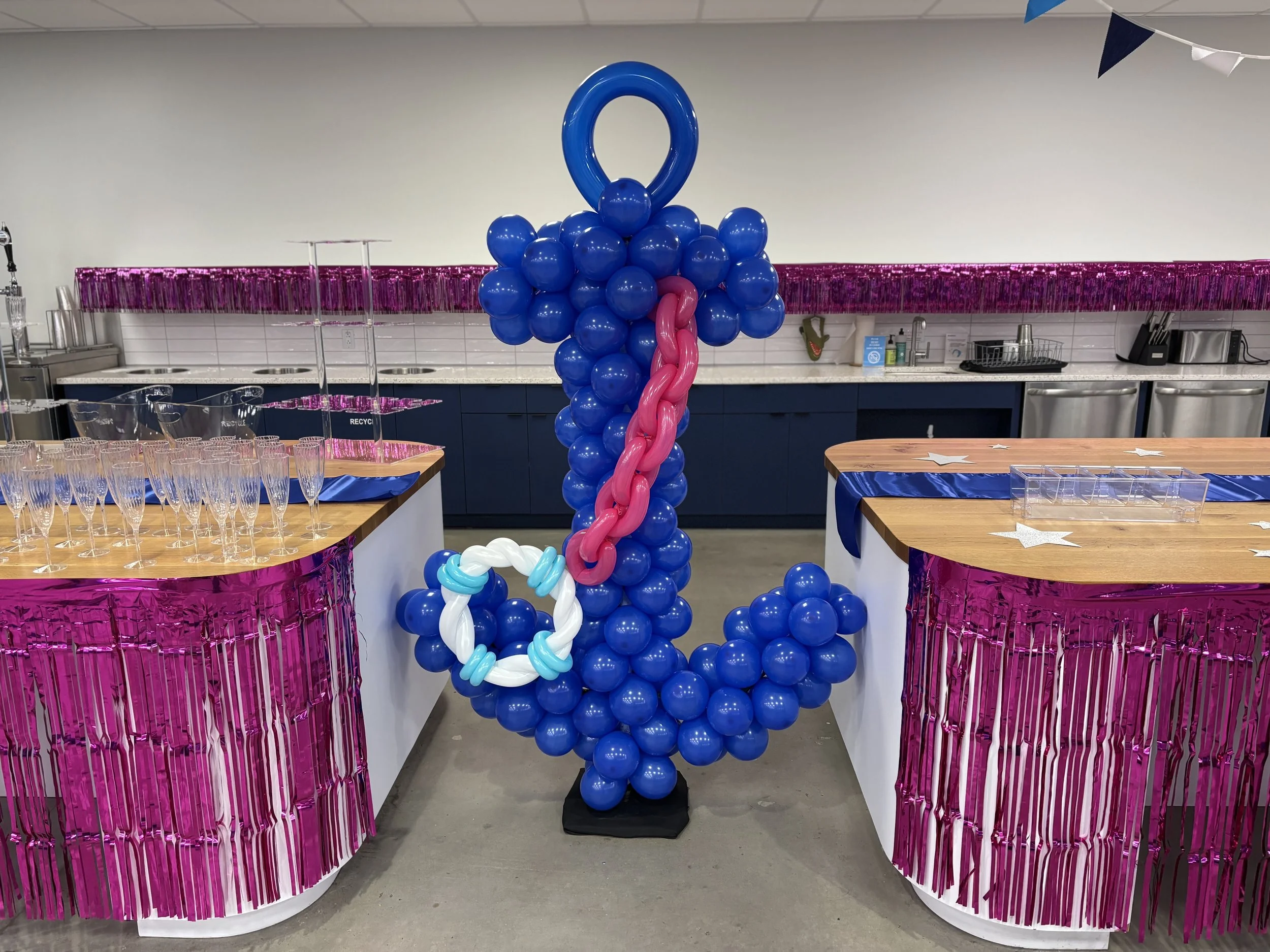 Anchor balloon sculpture