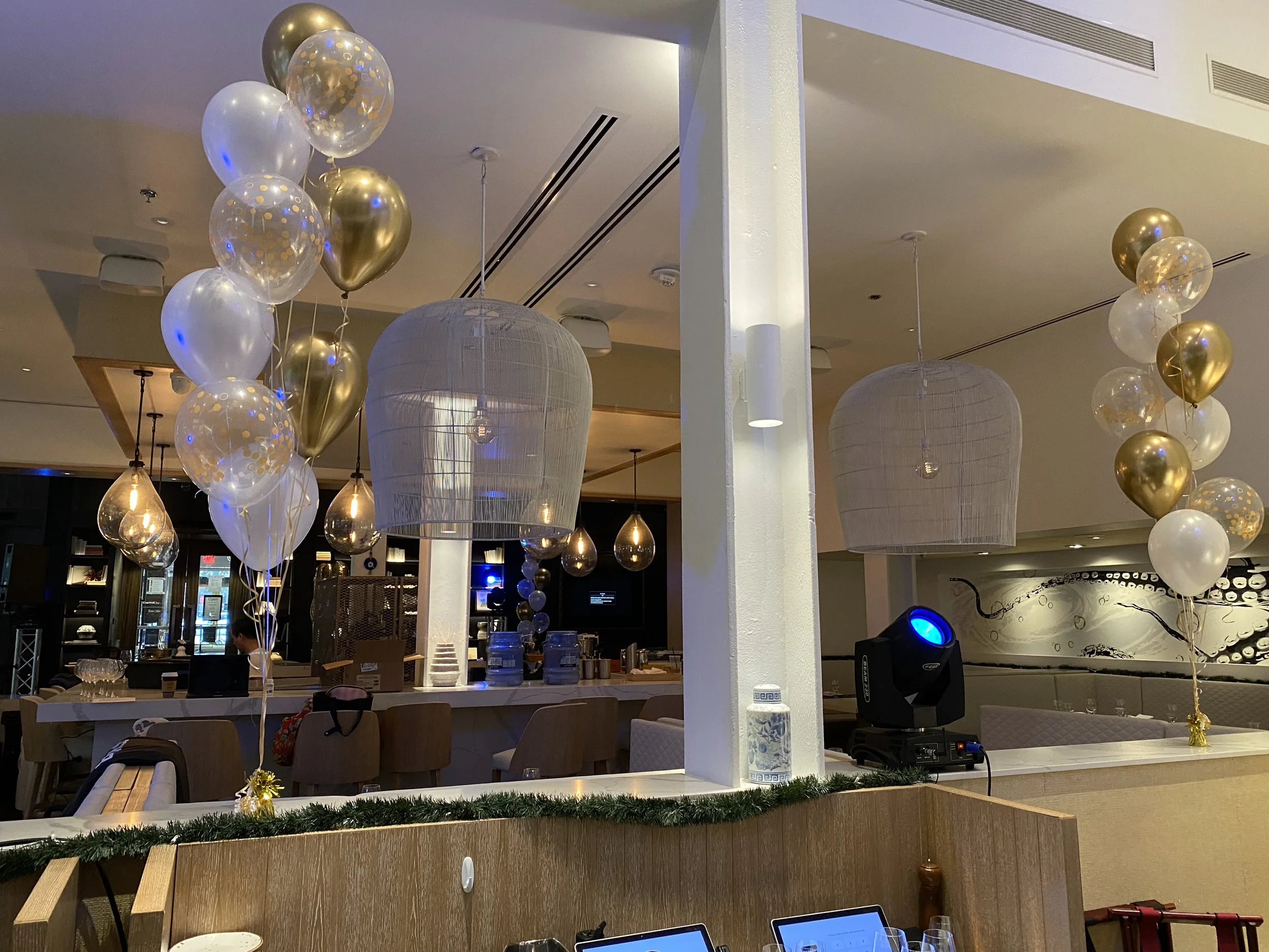 Elegant balloon bouquets