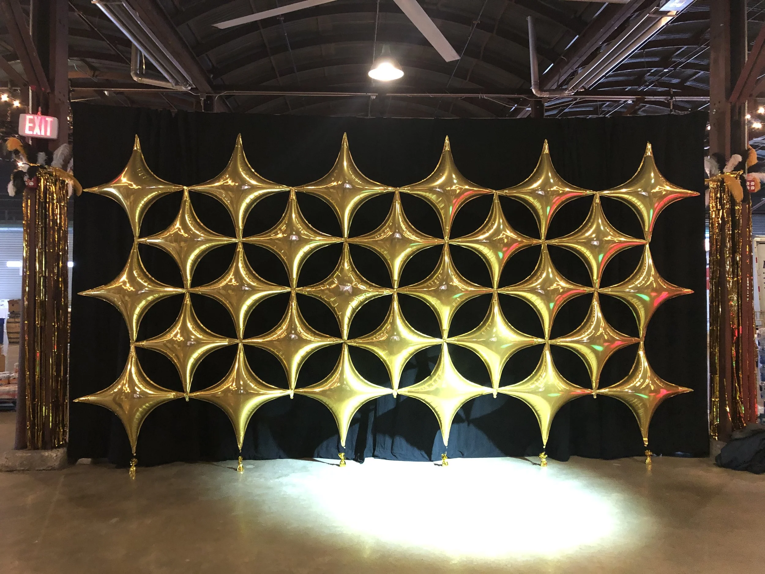 NYE balloon wall