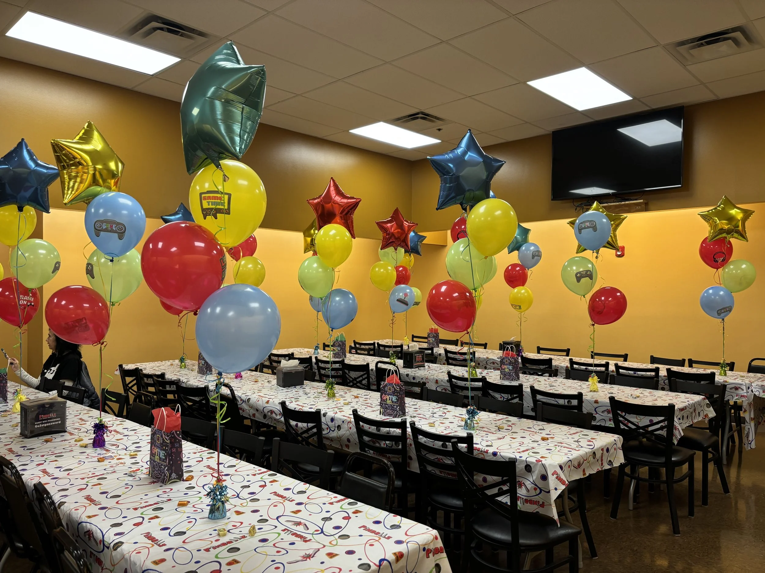 Video game theme balloon bouquets