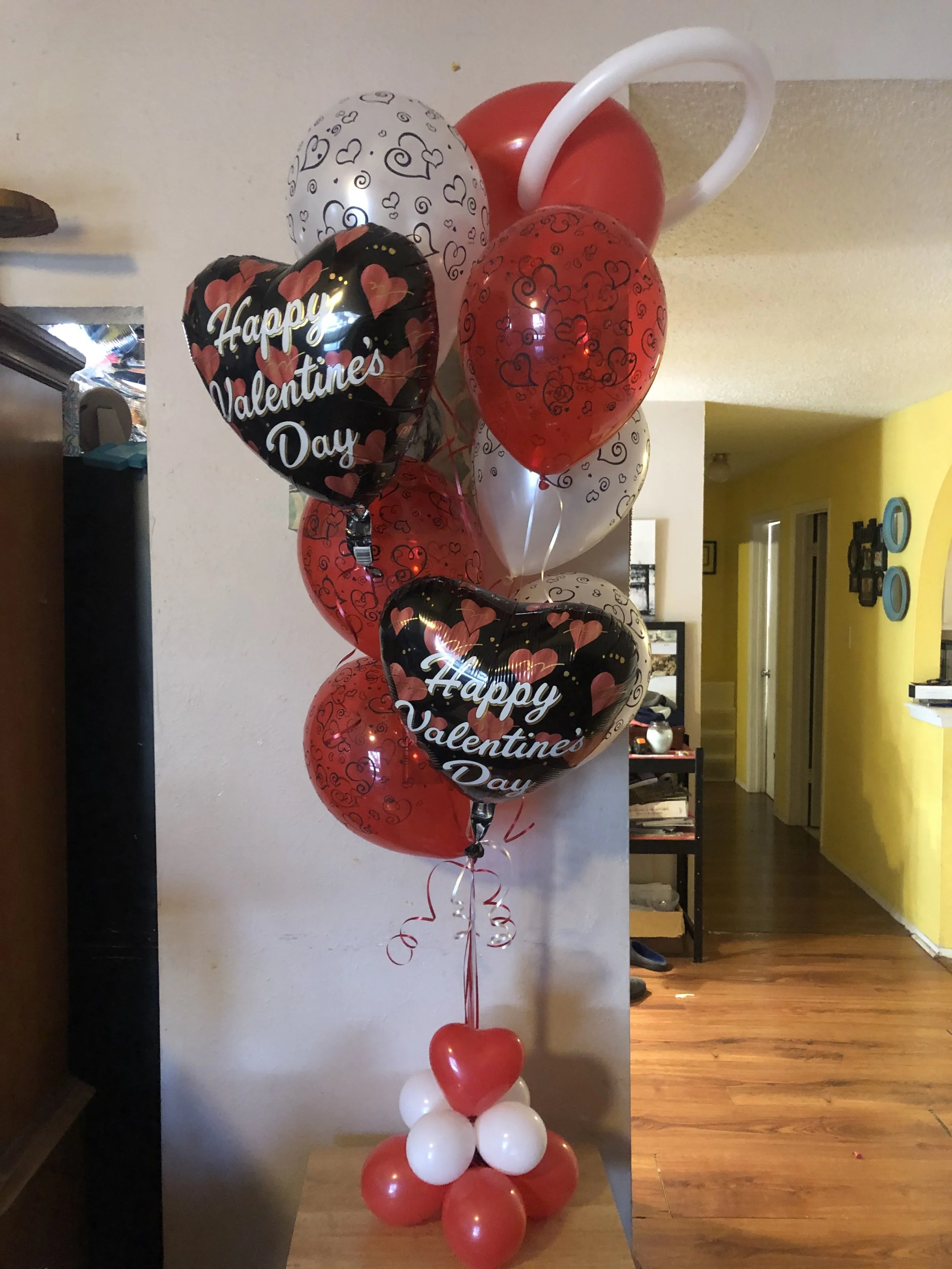 valentine's balloon bouquet