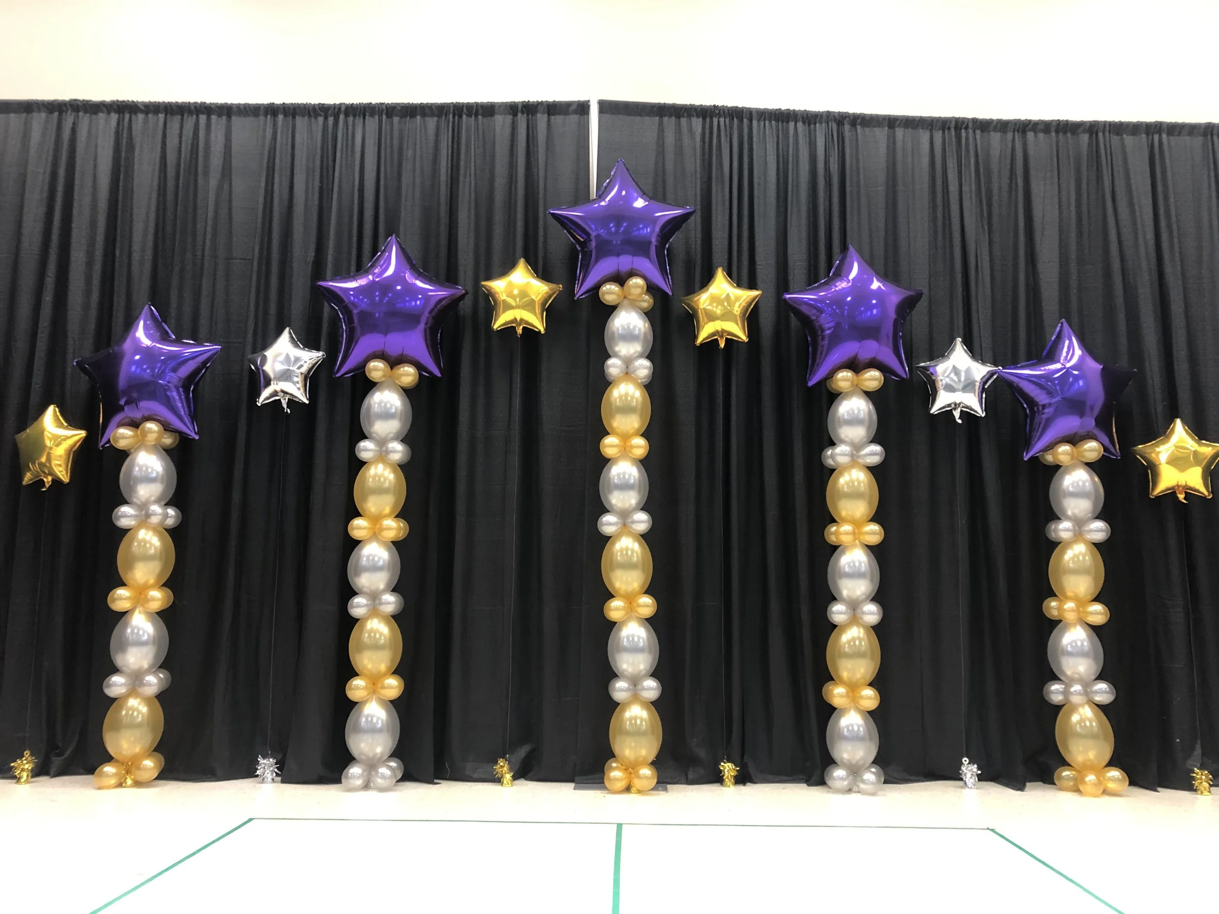 Dtar theme balloon tower