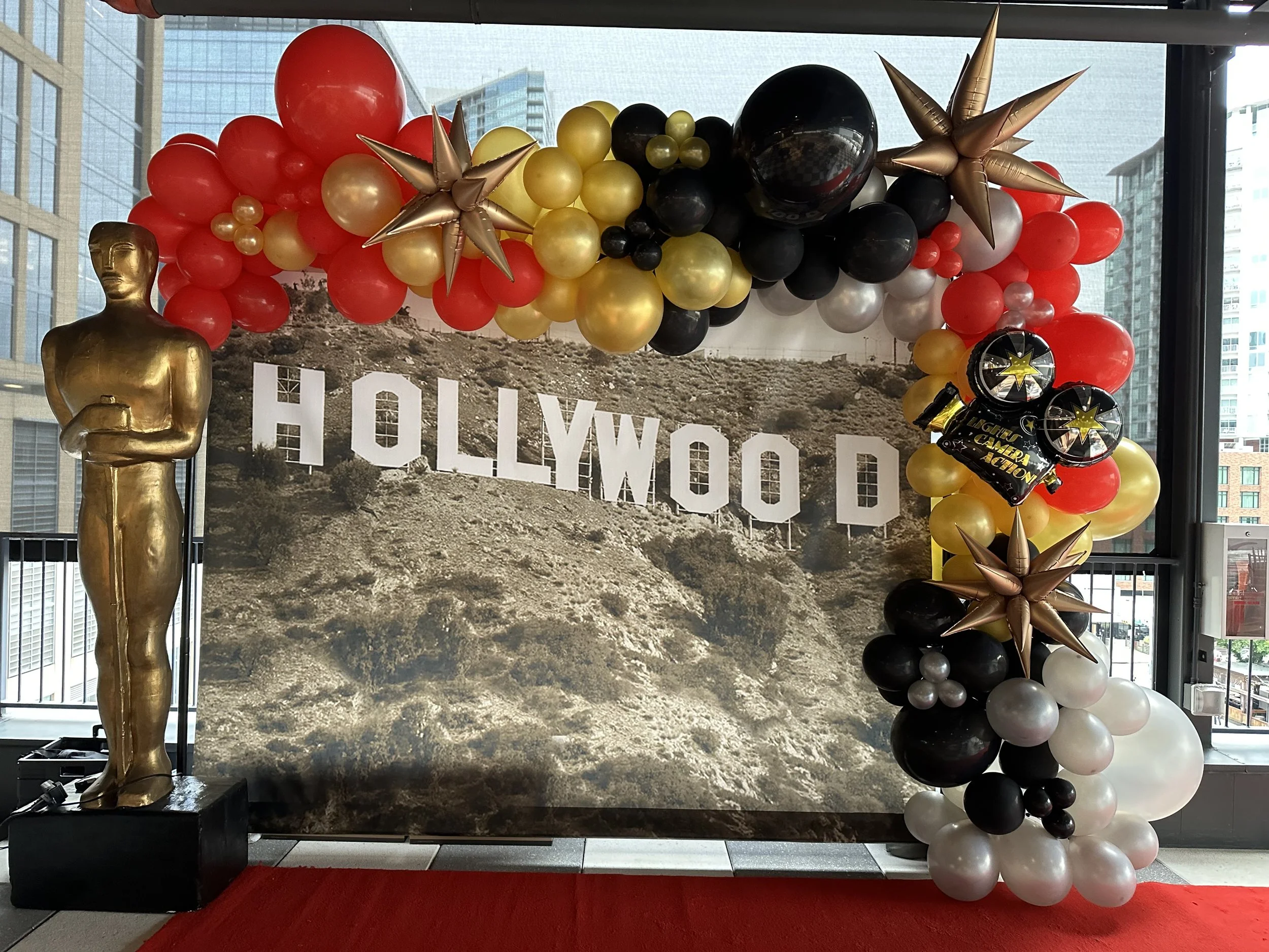 Hollywood theme balloon garland