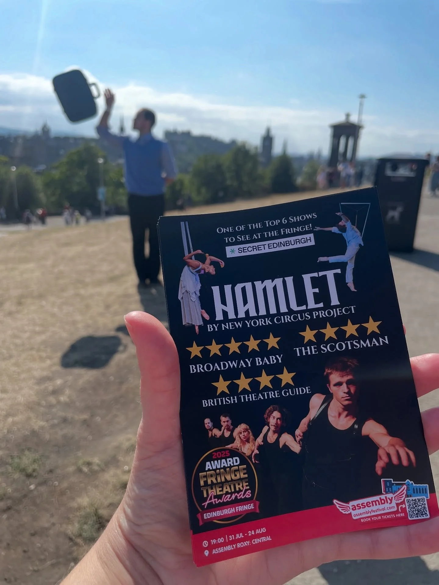 Have you seen Hamlet by @newyorkcircusproject yet???? If not, what are you waiting for?!?