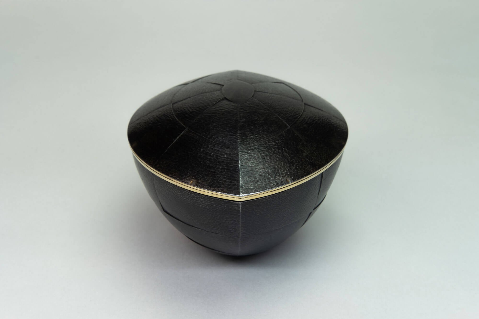 Harrison-BOX-6small.jpg