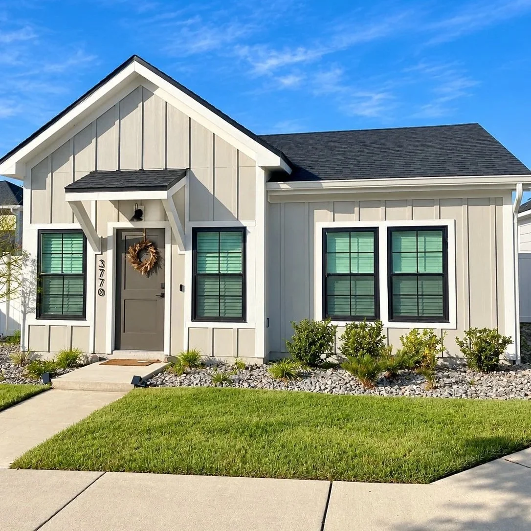 One-bedroom cottage rental in Gainesville, FL, at Cottages on the Avenue, featuring a standalone home with a private fenced backyard.