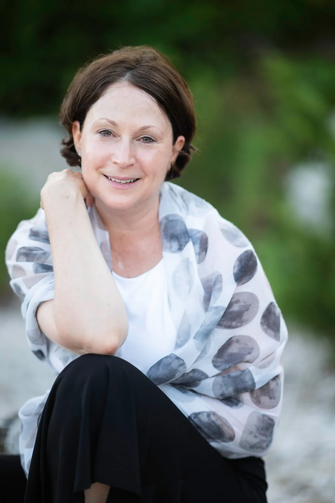 84. A Few Things Millennial Moms Don’t Know About Sitting with Hard Emotions with Jenn Rapkin