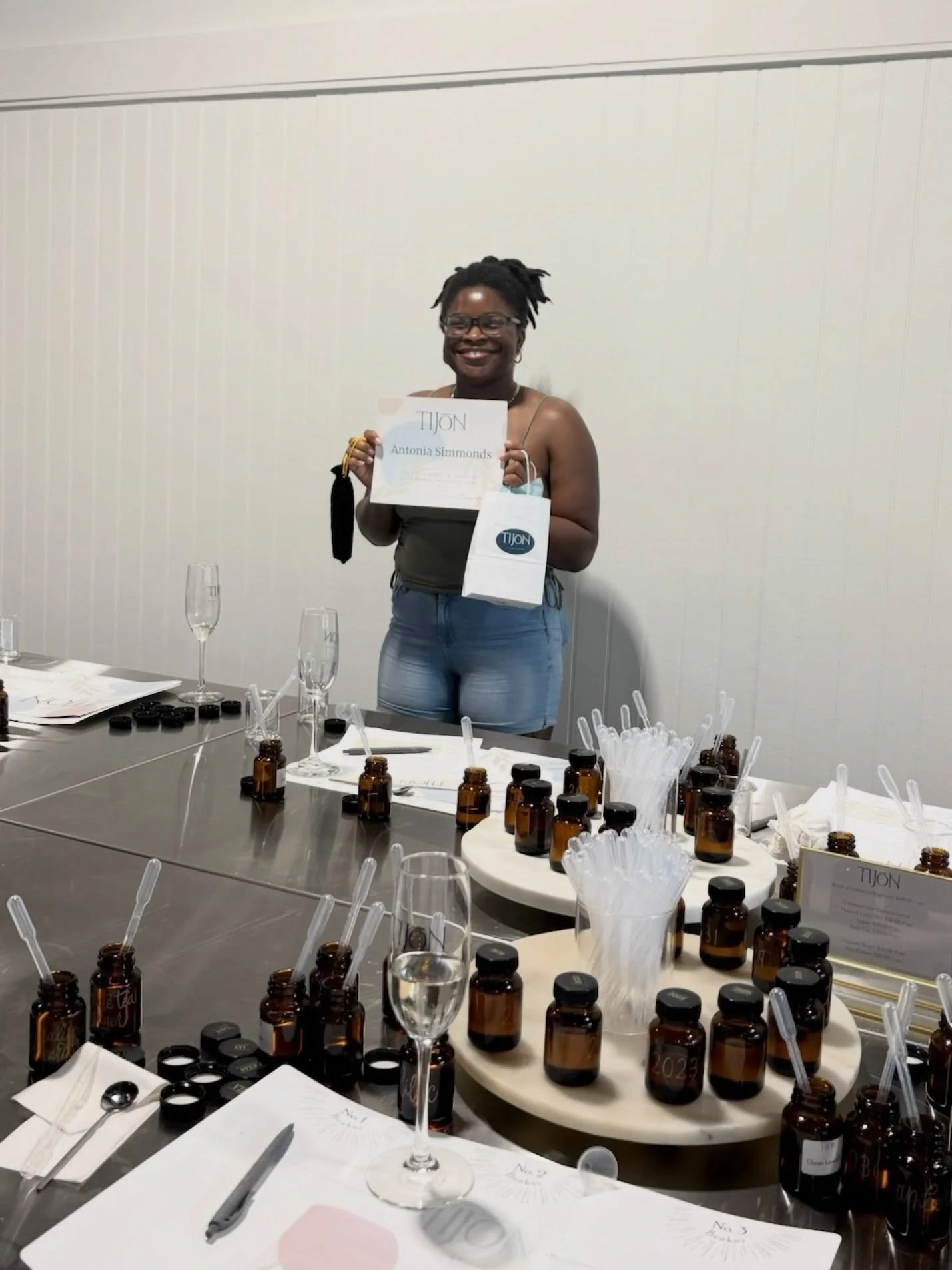 Who says you need a plus one? Creating a signature fragrance is just as much fun solo. Our team will guide you through every step as you curate a scent that&rsquo;s completely unique to you. 🤍✨ Book your class online today!