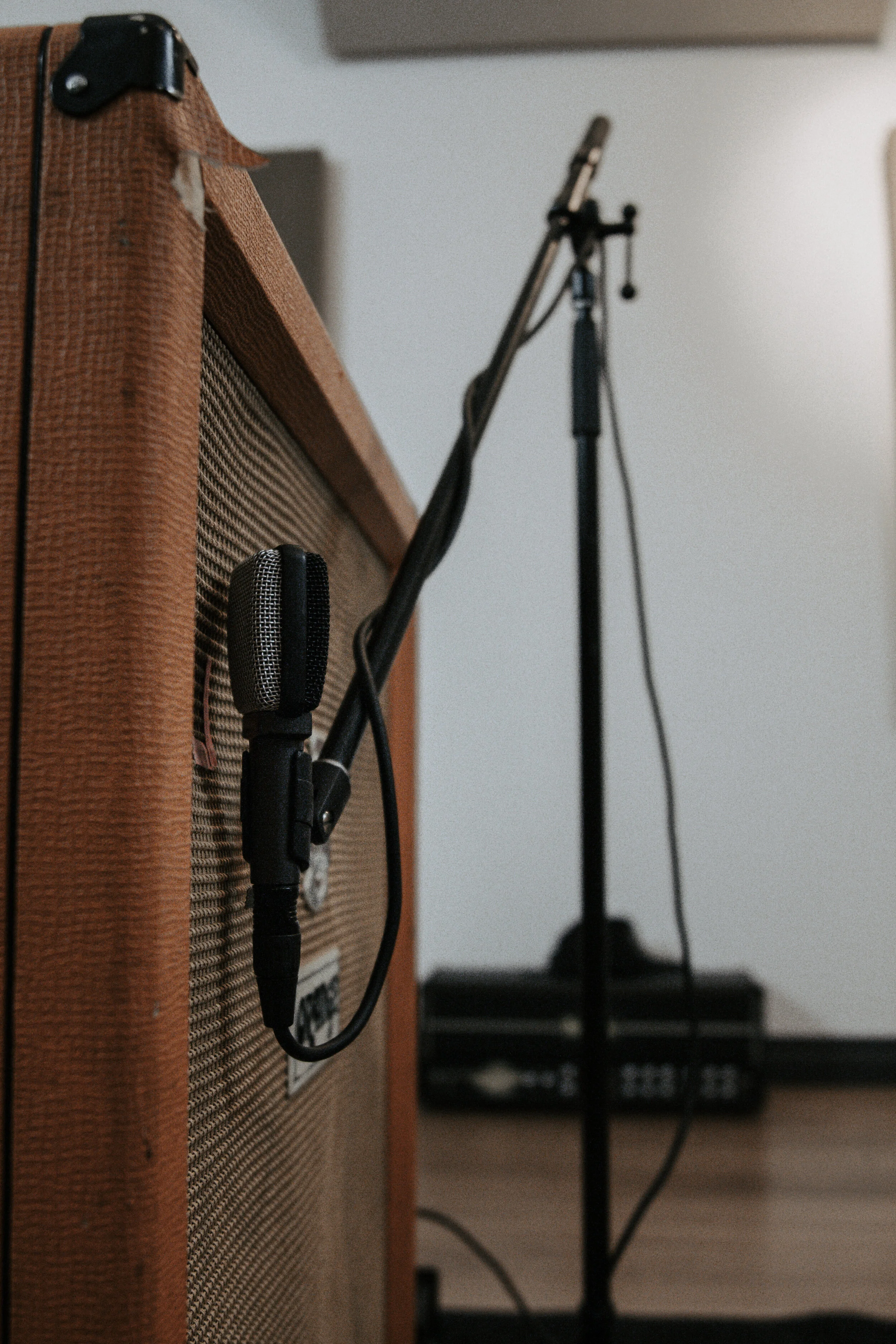 Orange 4x12 w/ Sennheiser e609