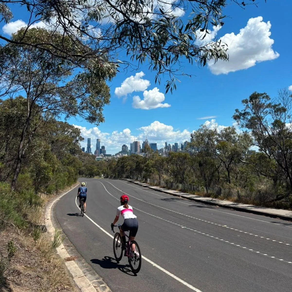 Melbourne at it&rsquo;s absolute sunny sparkling best today as we showed off some of our favourite cycling roads and bike paths for our friends from Brisbane and Yokohama 🇯🇵 ! We also learnt more about the @global_ride.jp project to experience fun 