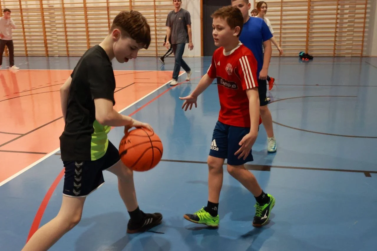 Work with Ukrainian teenagers - Warsaw, Poland 