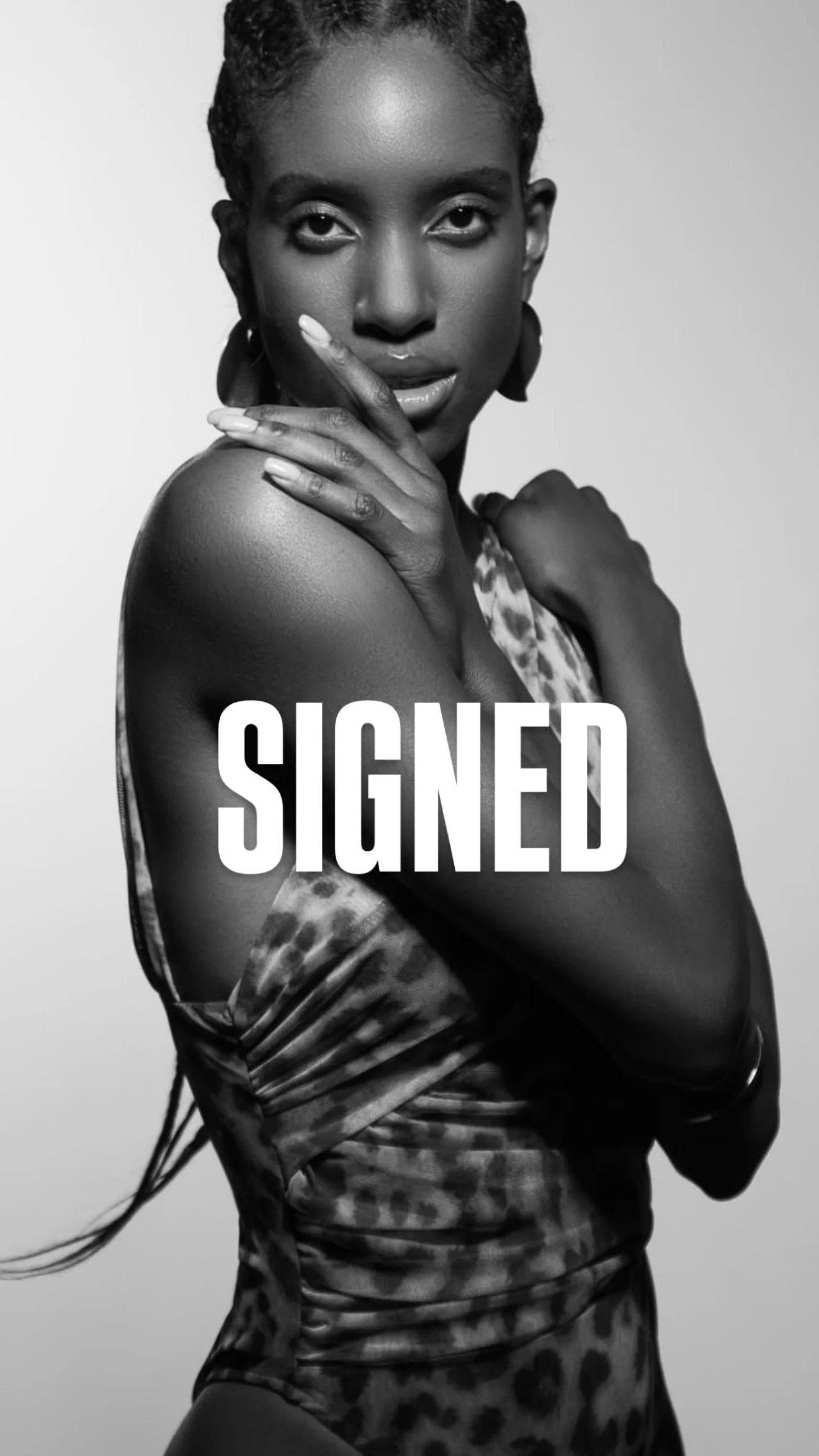 FYL-Signed model 5.jpg