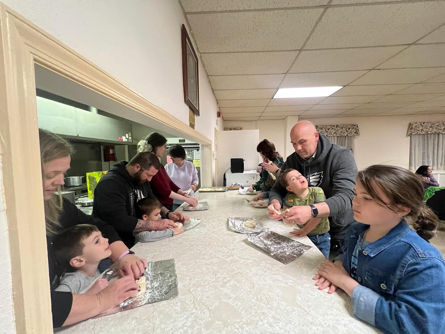 Palm Friday was a great event! Thank you to all who came and all volunteers, and especially to Amy Davis for putting the event together. Stay tuned for our Holy Week schedule! 🌴💒