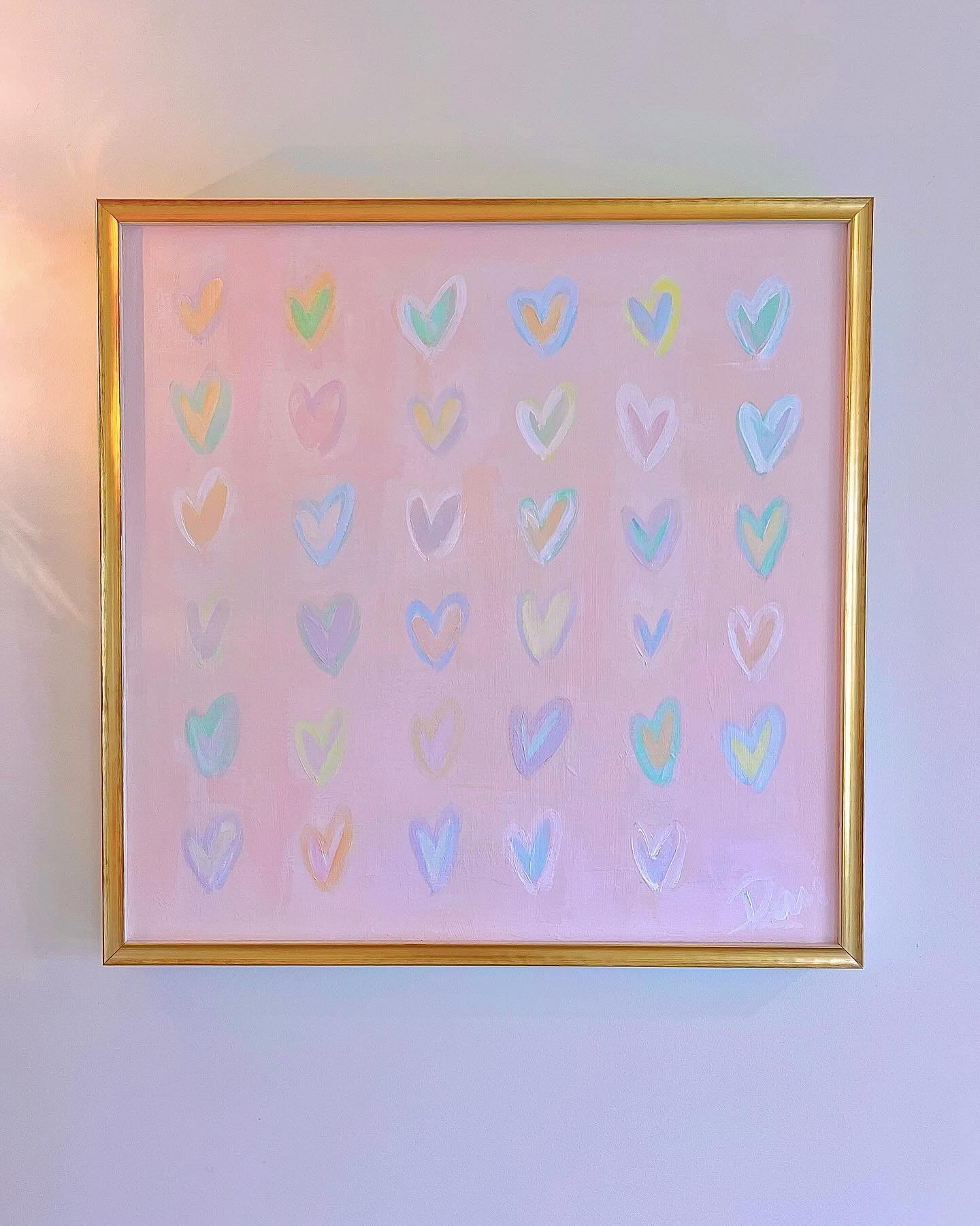 These framed hearts are available to purchase💕 I love these paintings. Each time I look at them, I smile. The frames on the paintings, that I carefully chose with my friend Chris at Vinnin Frames are beautiful.  Below are the paintings in order. Mes