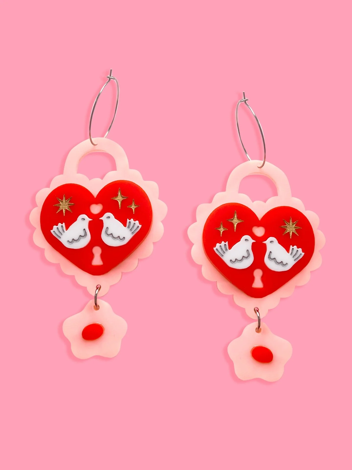 Only a few pairs of Love Birds Heart Lock Hoops left in the shop 🥲🙏💕

Can&rsquo;t quite believe it! These have been so popular, my first new design in a while and I&rsquo;m just so happy to see them so loved! THANK YOU 💕💕💕 XX