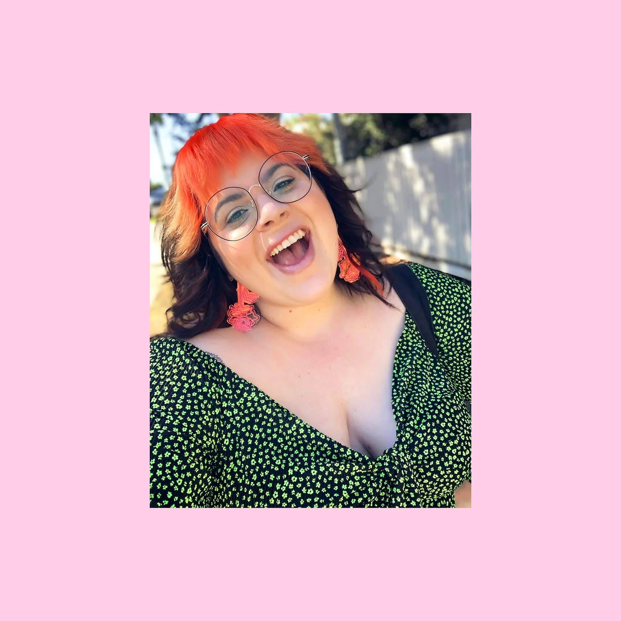 claireandpearl-roses-model.jpg