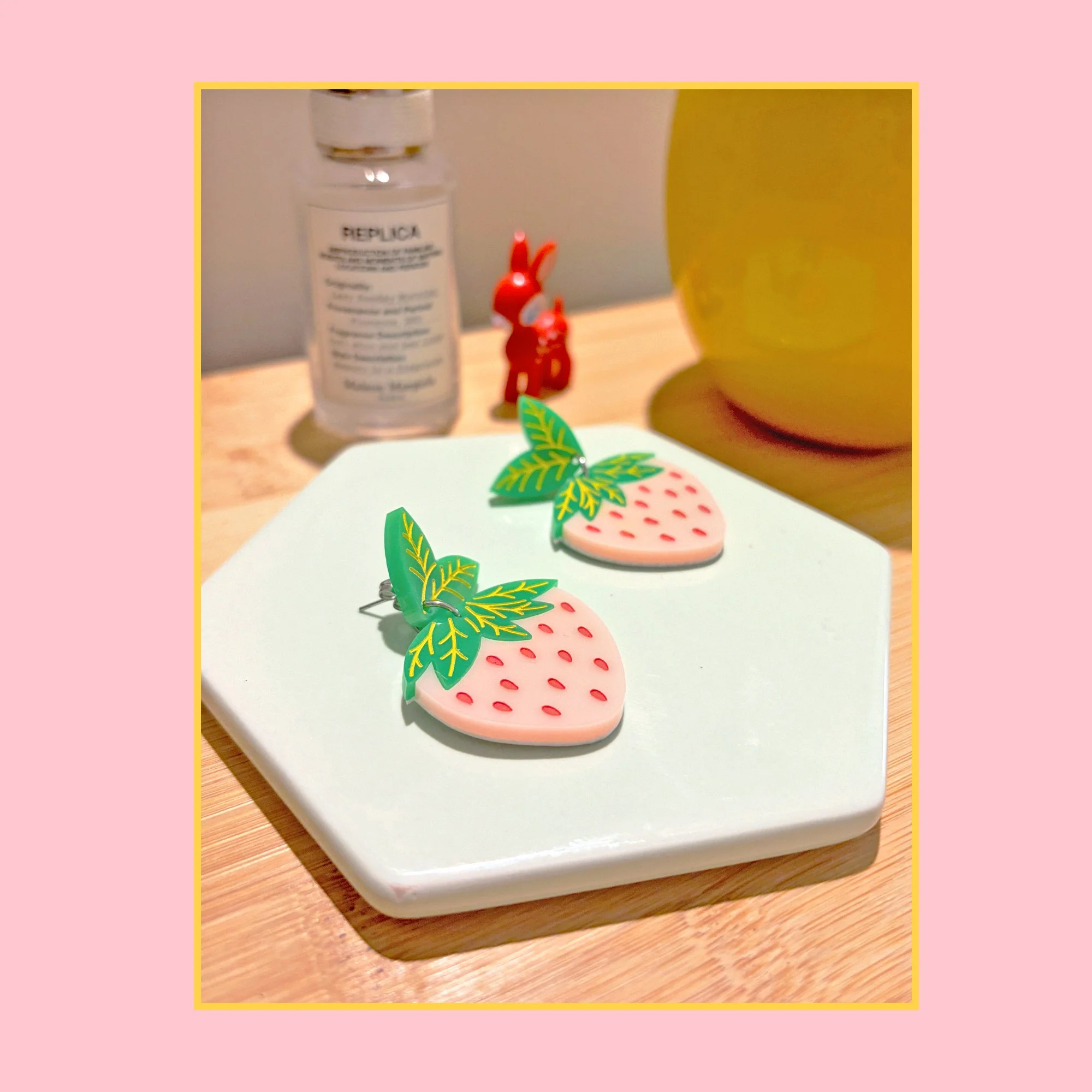 strawb-scene-edit1.jpg