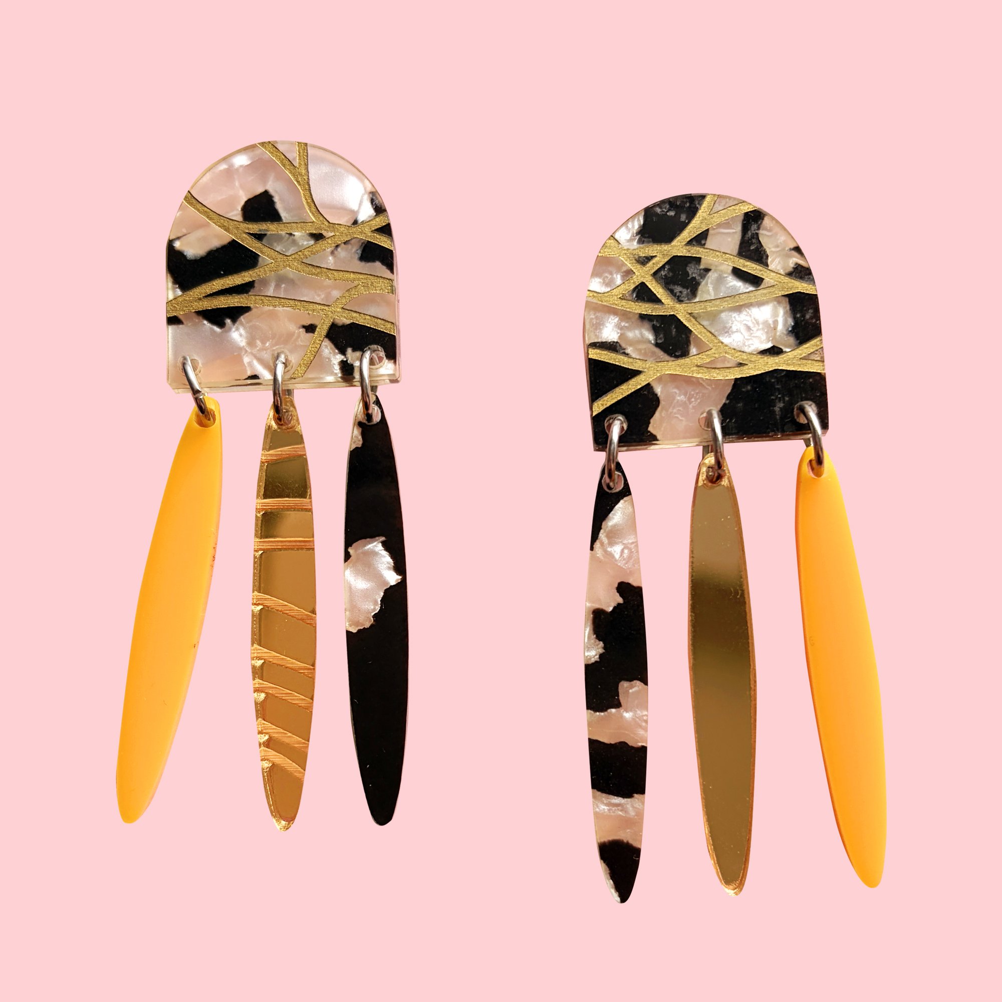 Jellyfish (Cow Print/Gold/Butter Yellow)