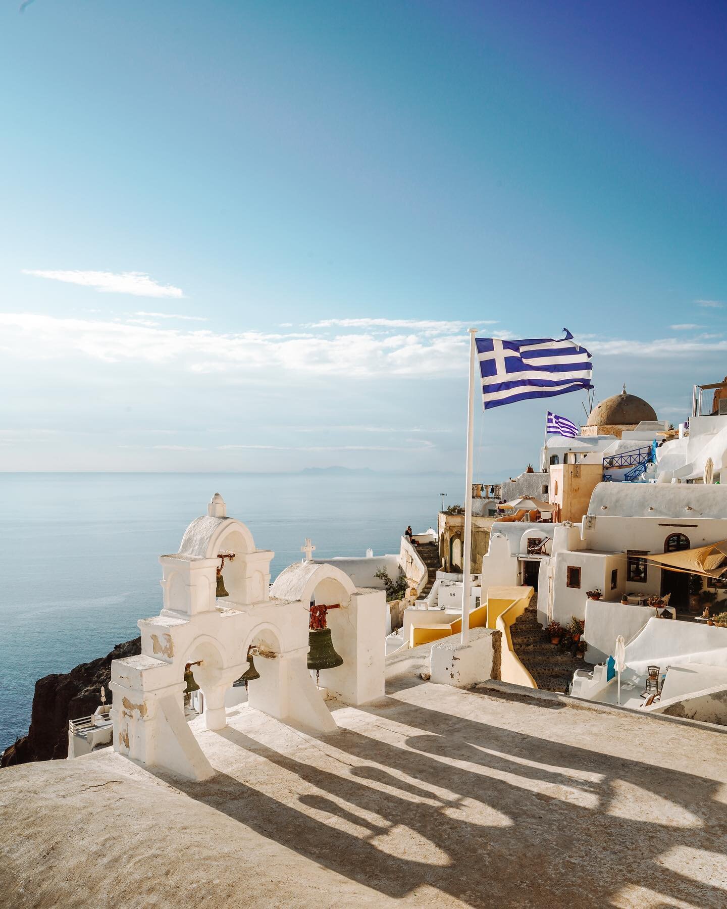 Still got Greece 🇬🇷 on our mind 
.
.
.
#greece #santorini #milos #navager #roamtheplanet #welivetoexplore #greekislands #travelgram #nowdiscovering #seeyourcity #neverstopexploring #cyclades_islands #voyaged #takingyouplaces